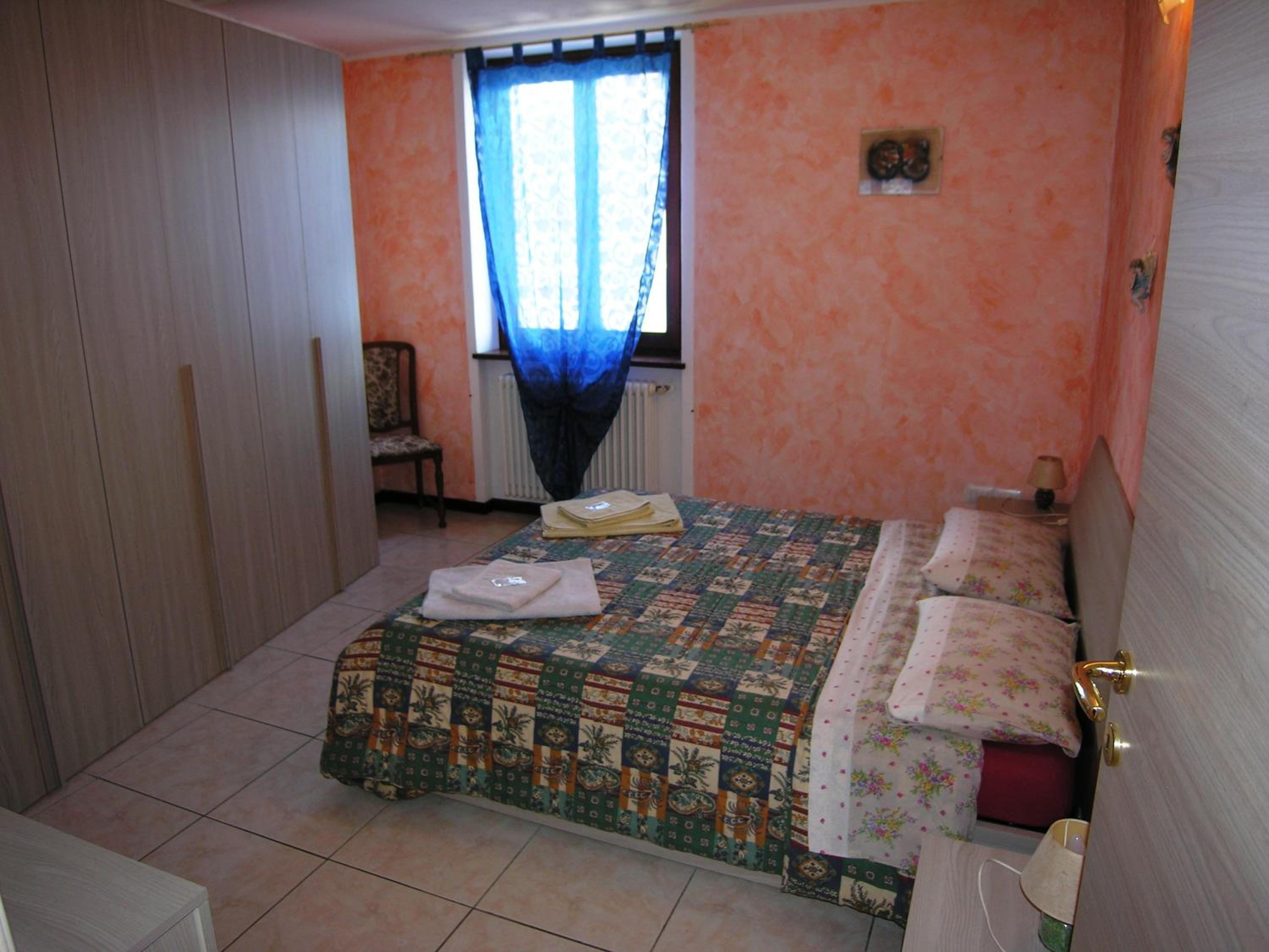 Apartment with Lake View - Photo 20