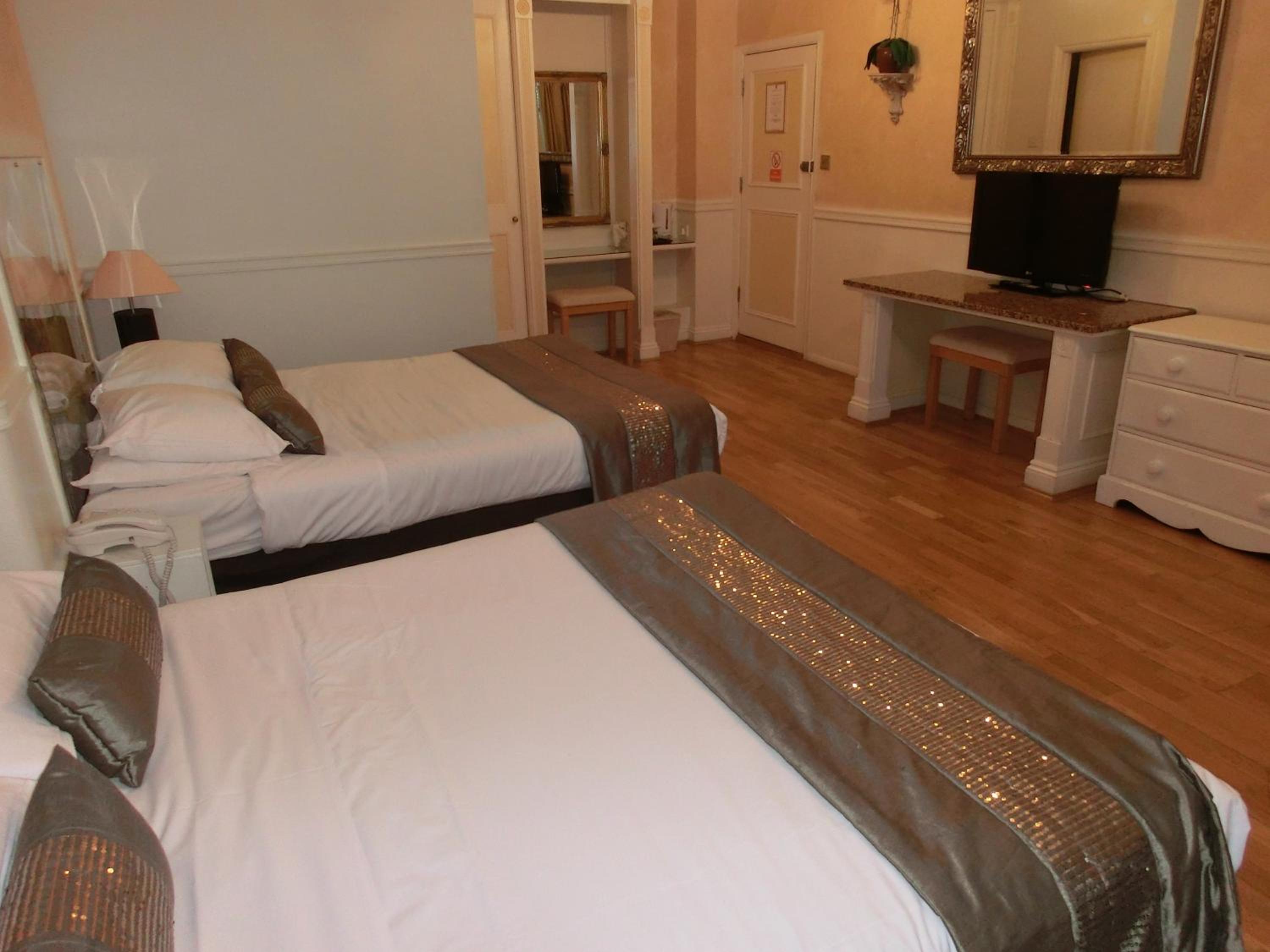 Quadruple Room photo 1