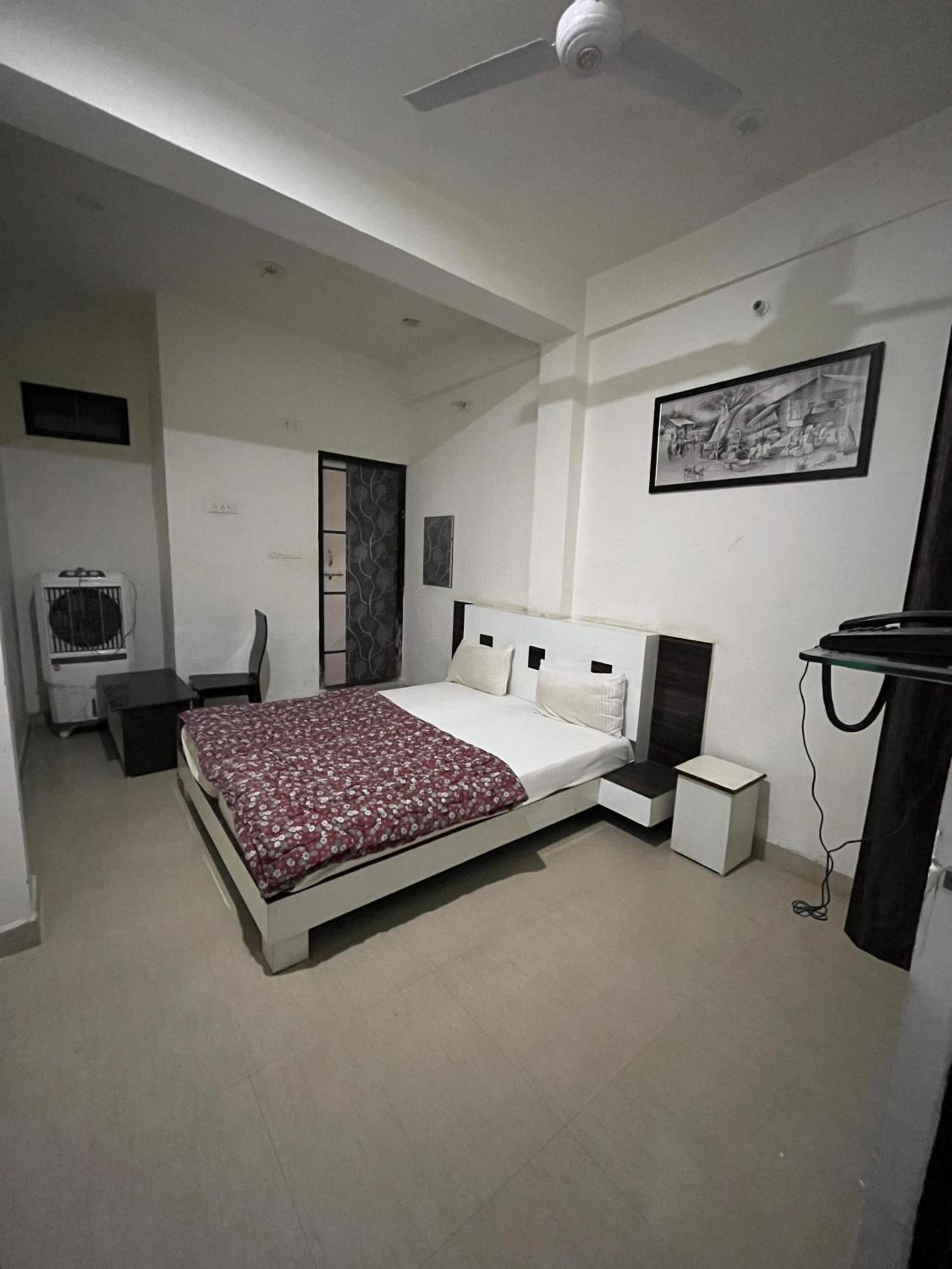 Deluxe Double Room photo 2