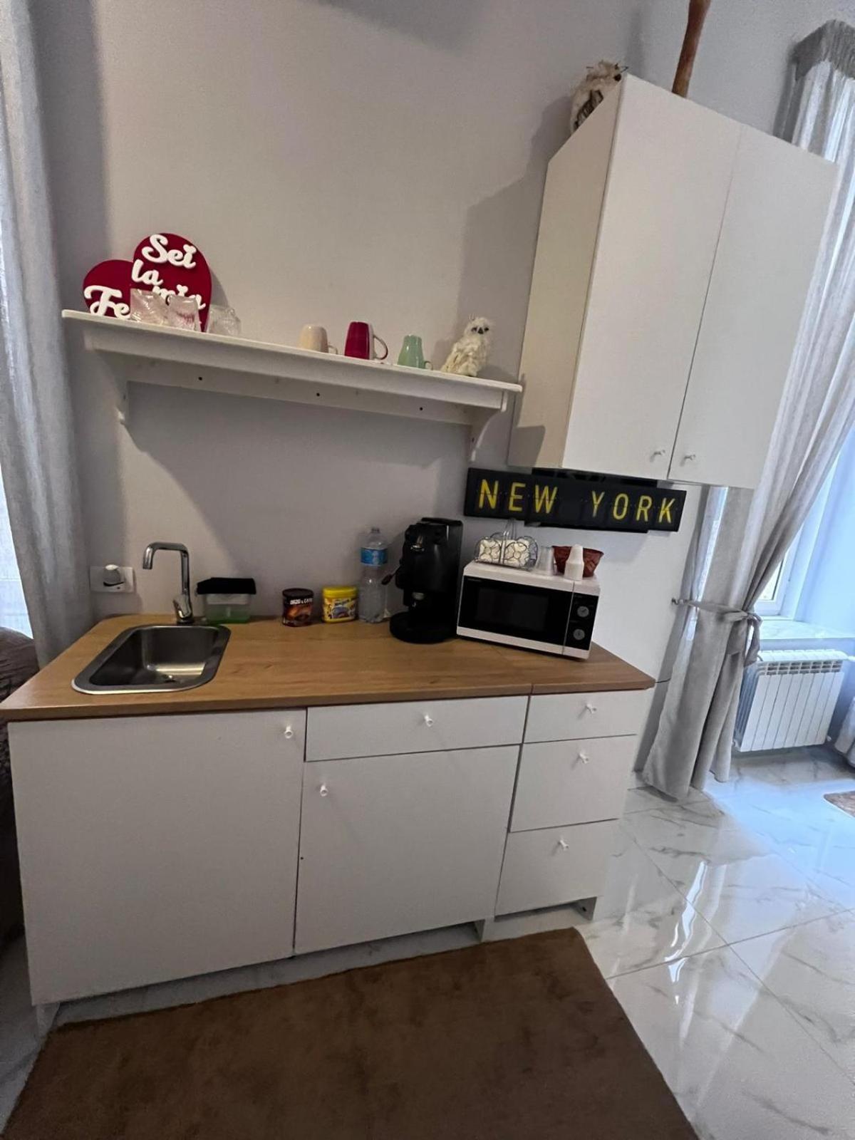 Deluxe Double Room with Shower