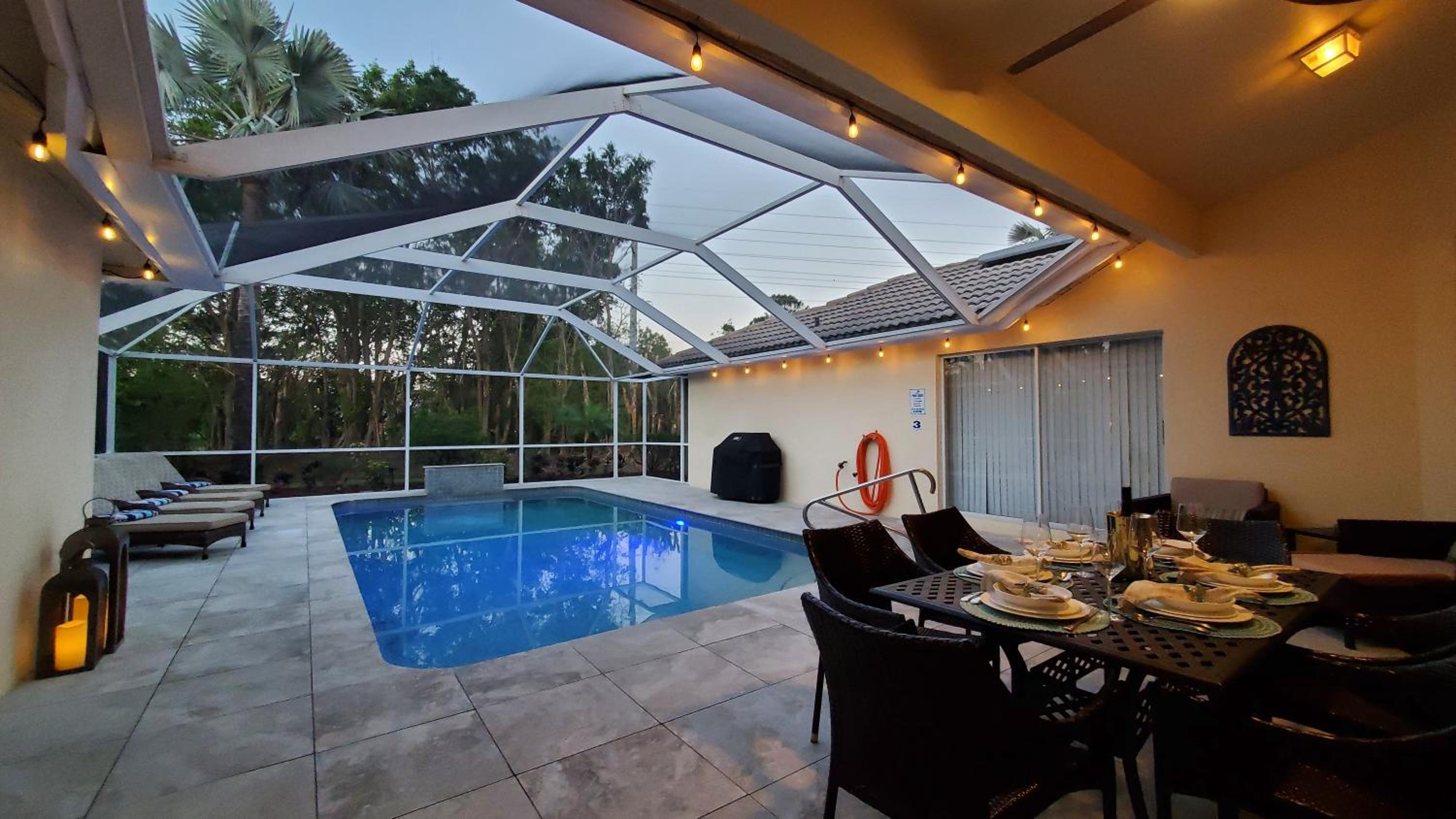 Three-Bedroom Villa photo 2