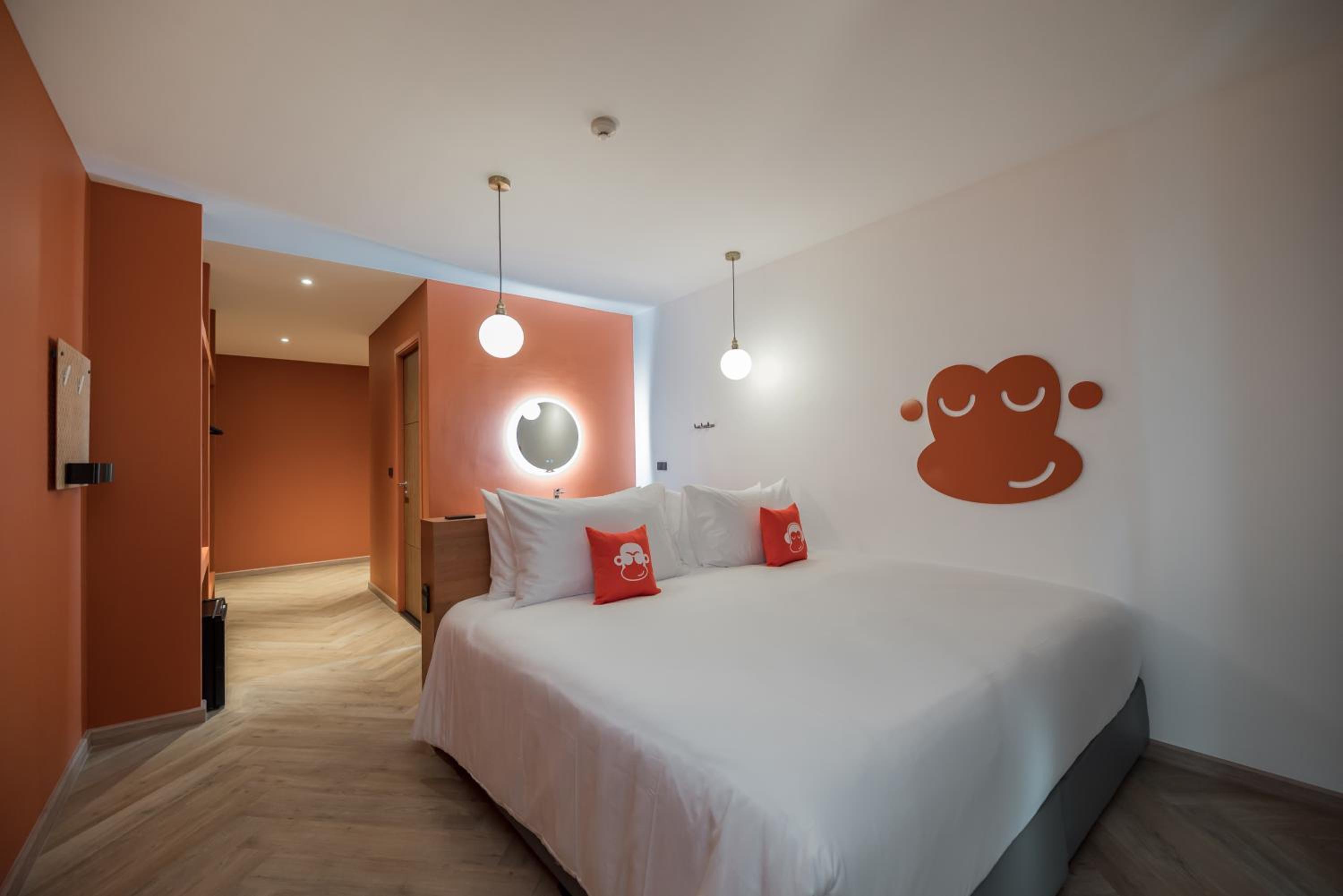 Twin Room with Bath