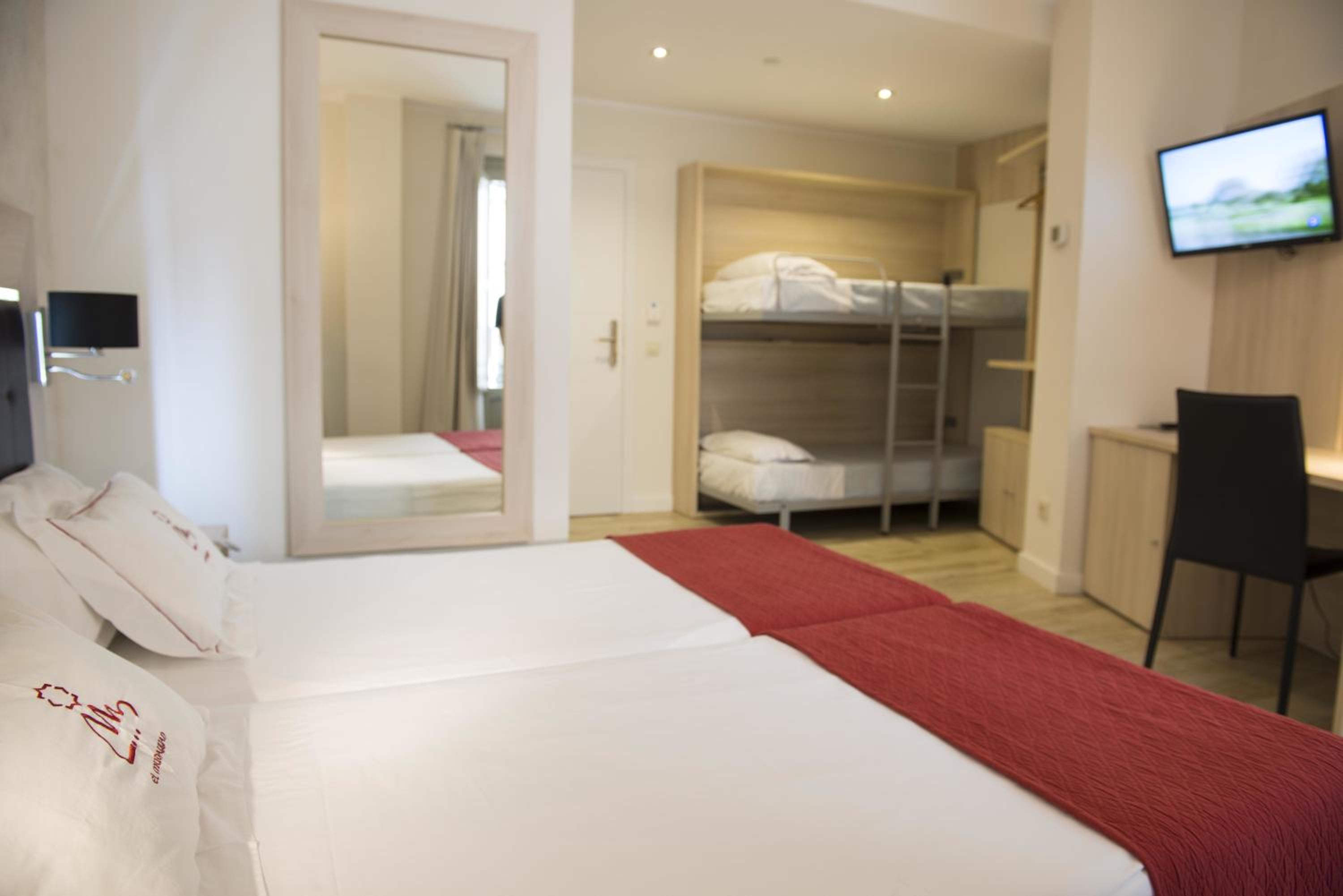 Habitación Familiar (2 Adultos + 2 Niños)