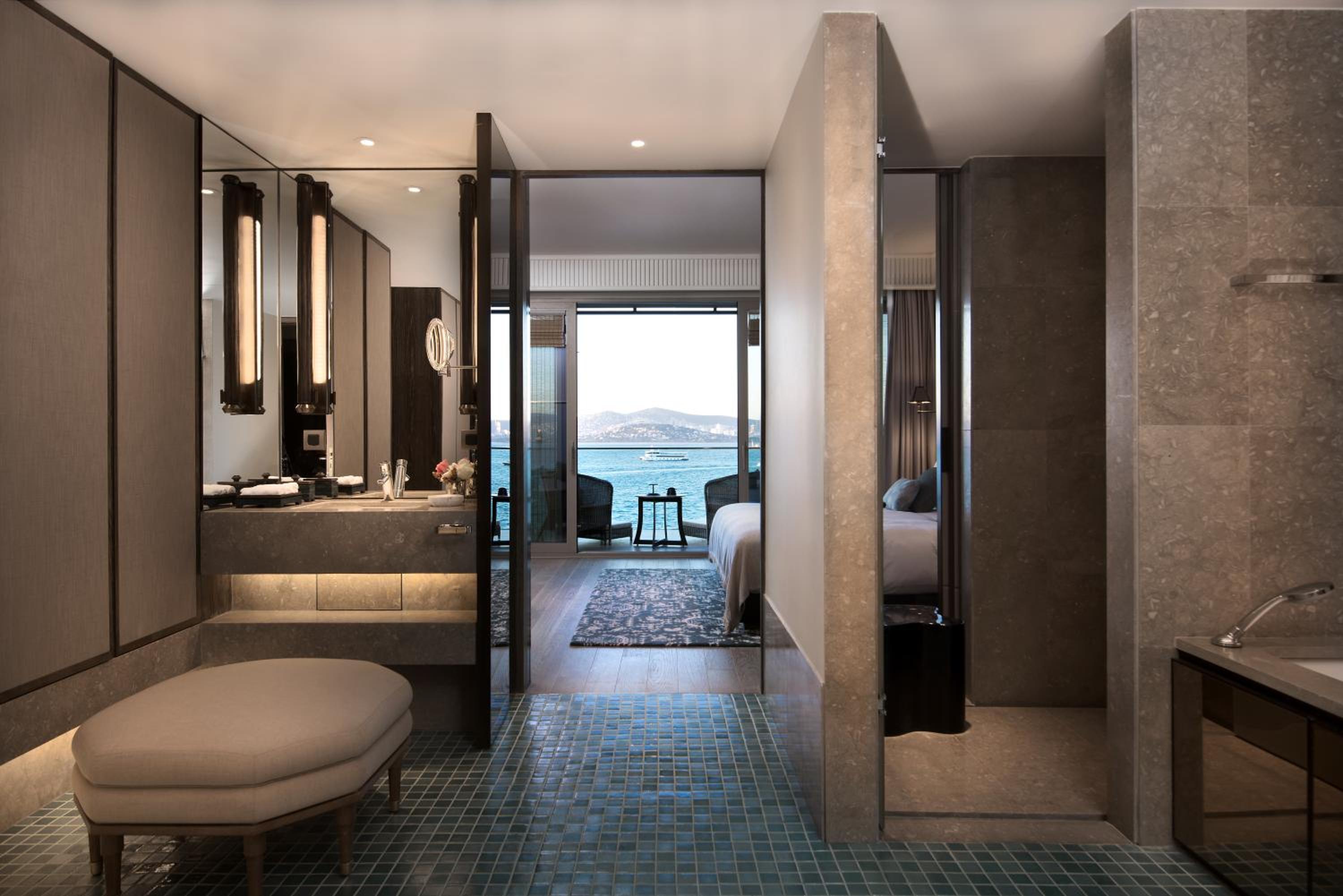 Suite with Sea View