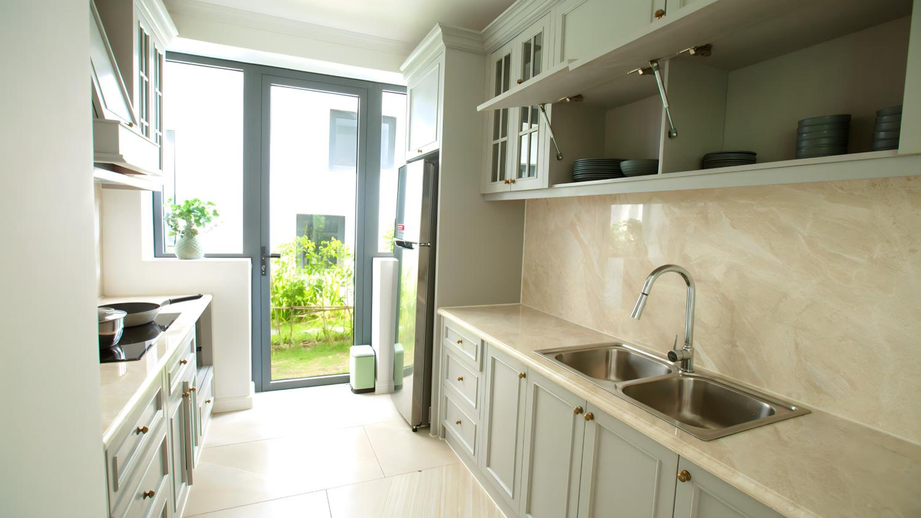 Three-Bedroom Villa with Garden View thumbnail 5