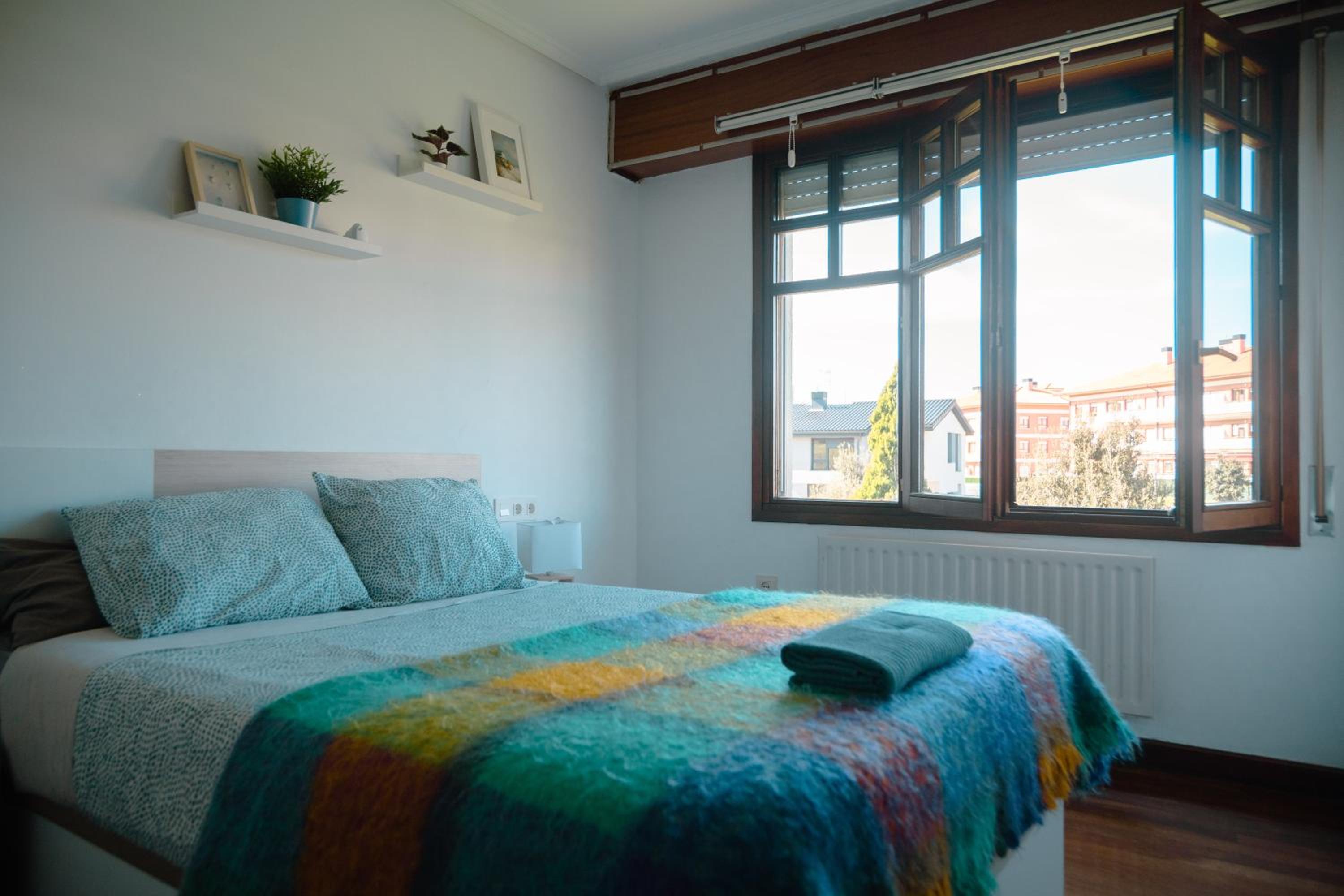 Habitación Triple con Vista al Jardín