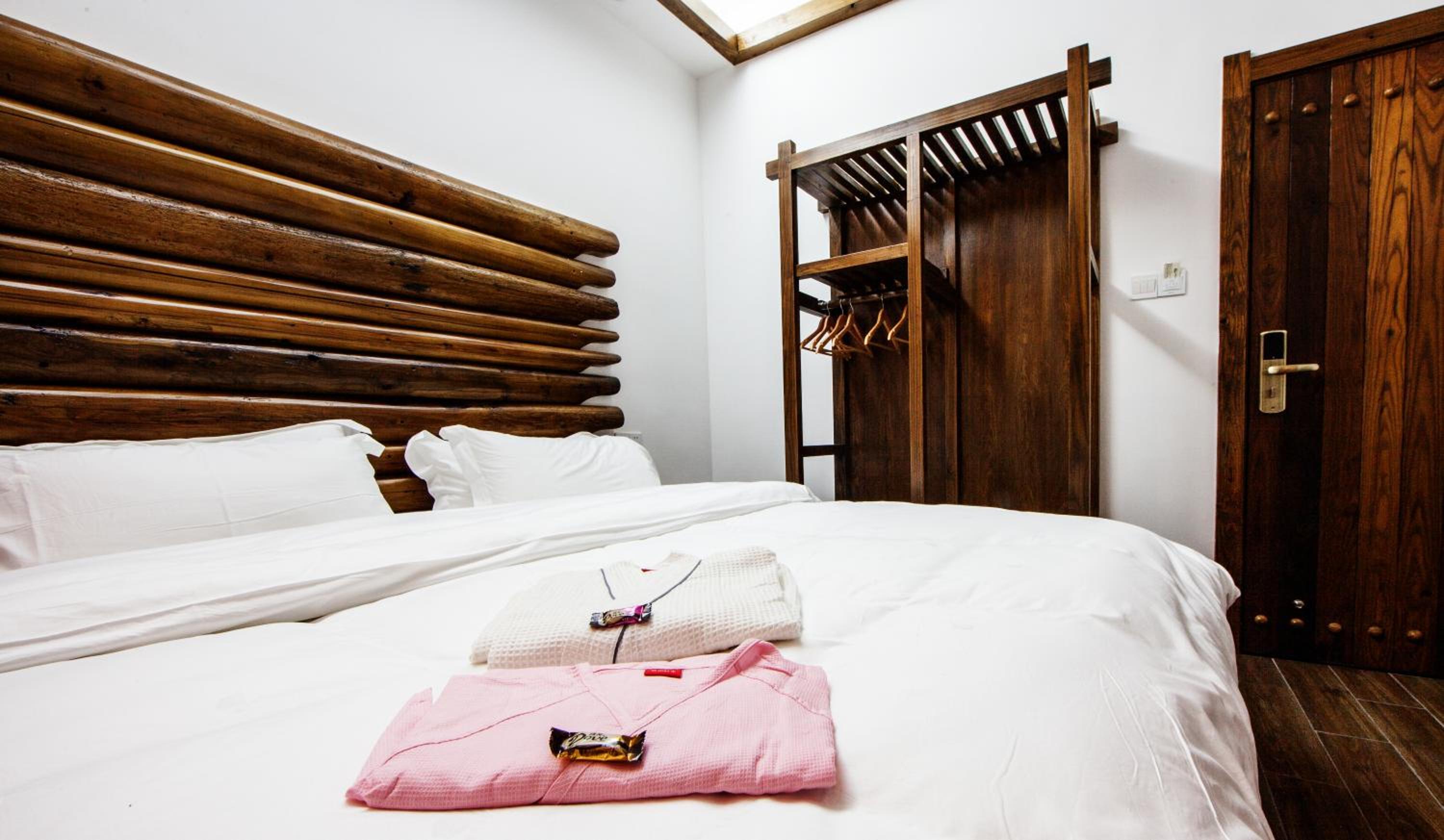 Deluxe Queen Room photo 1