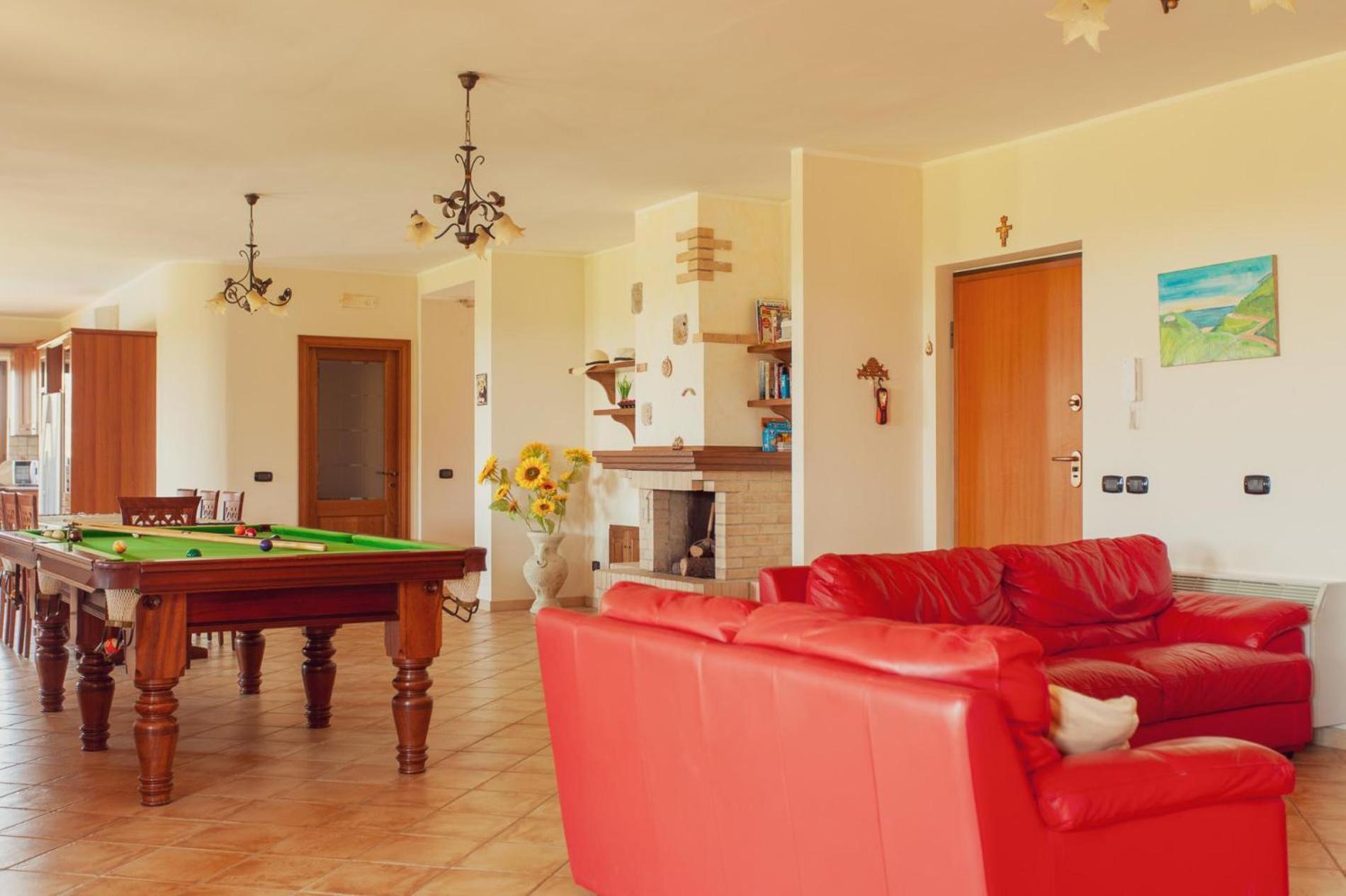 Villa photo 2