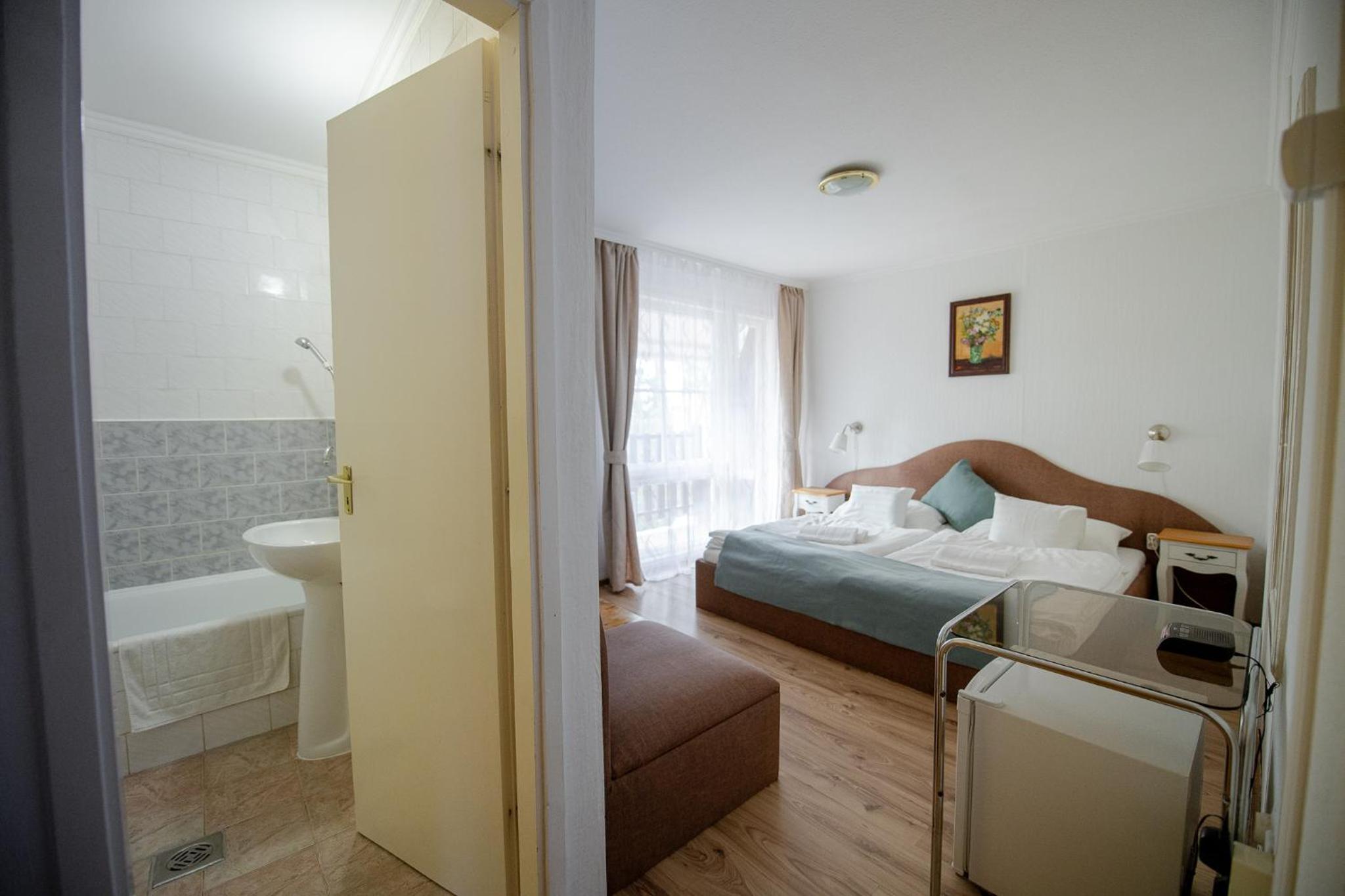 Double Room photo 3