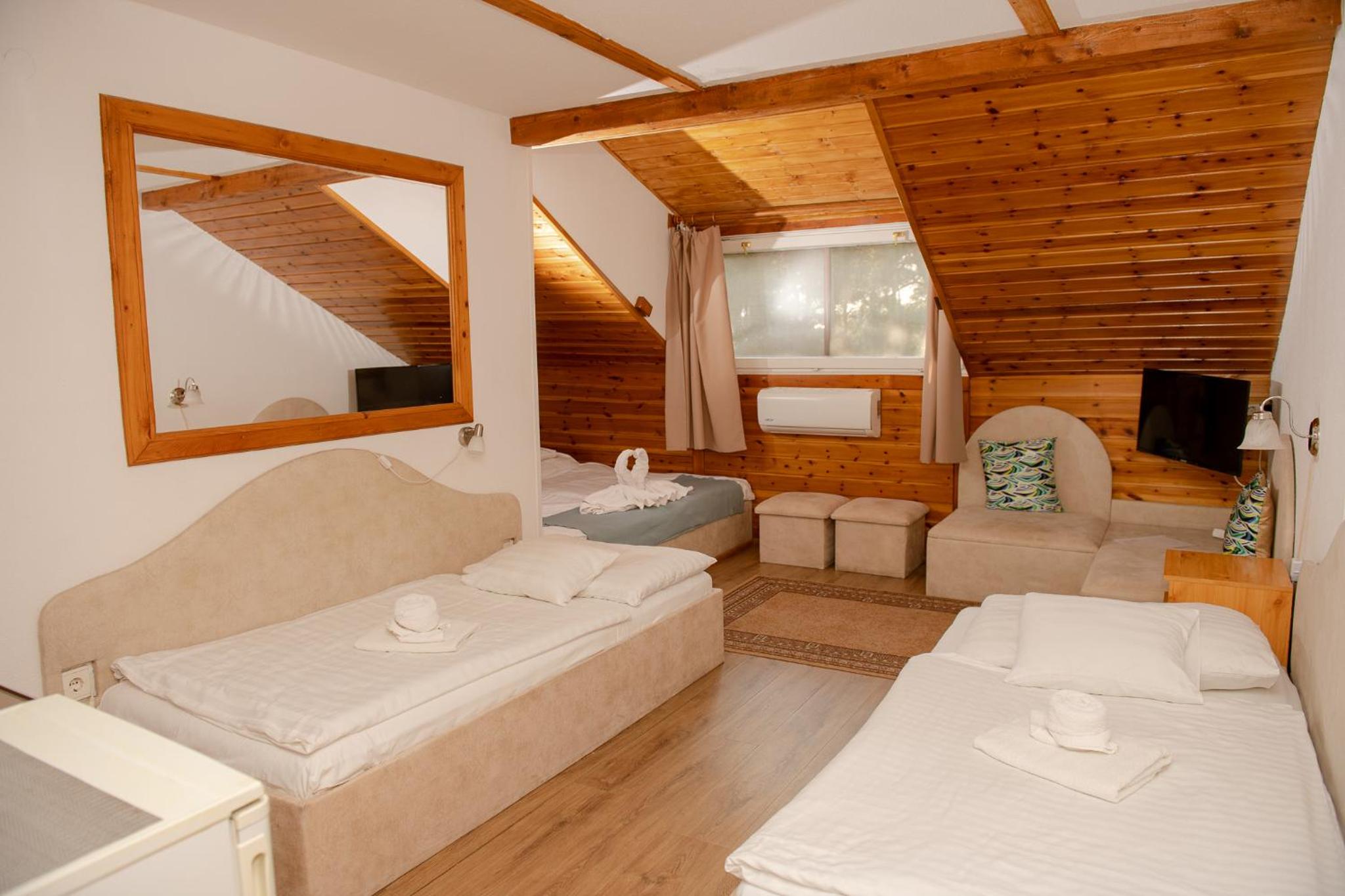 Quadruple Room photo 1