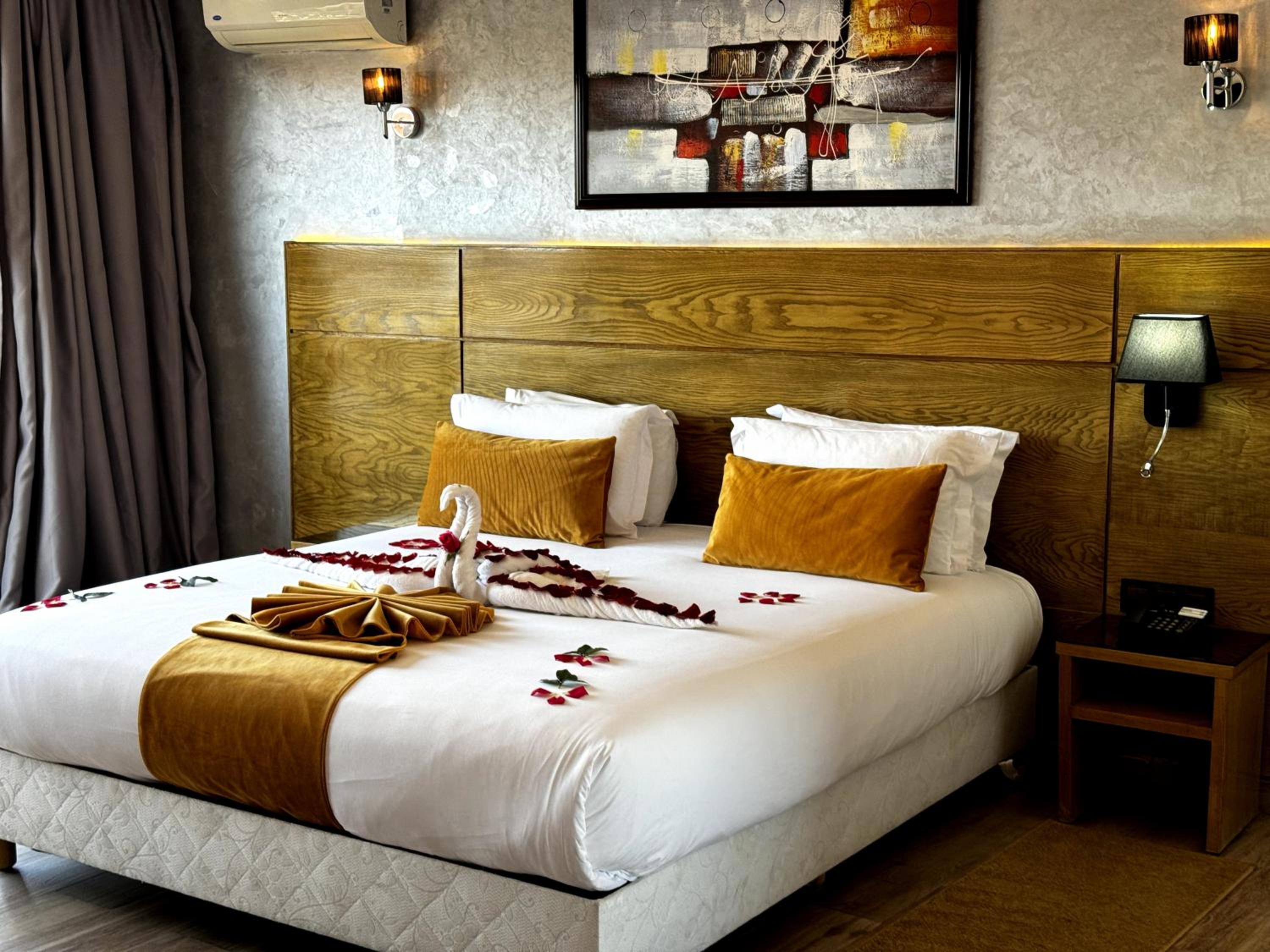 Deluxe Room - Photo 1