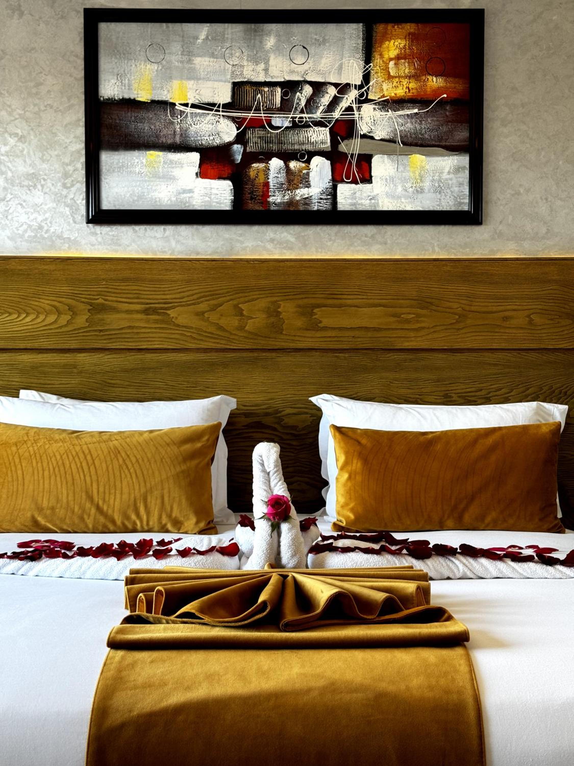 Deluxe Room - Photo 7