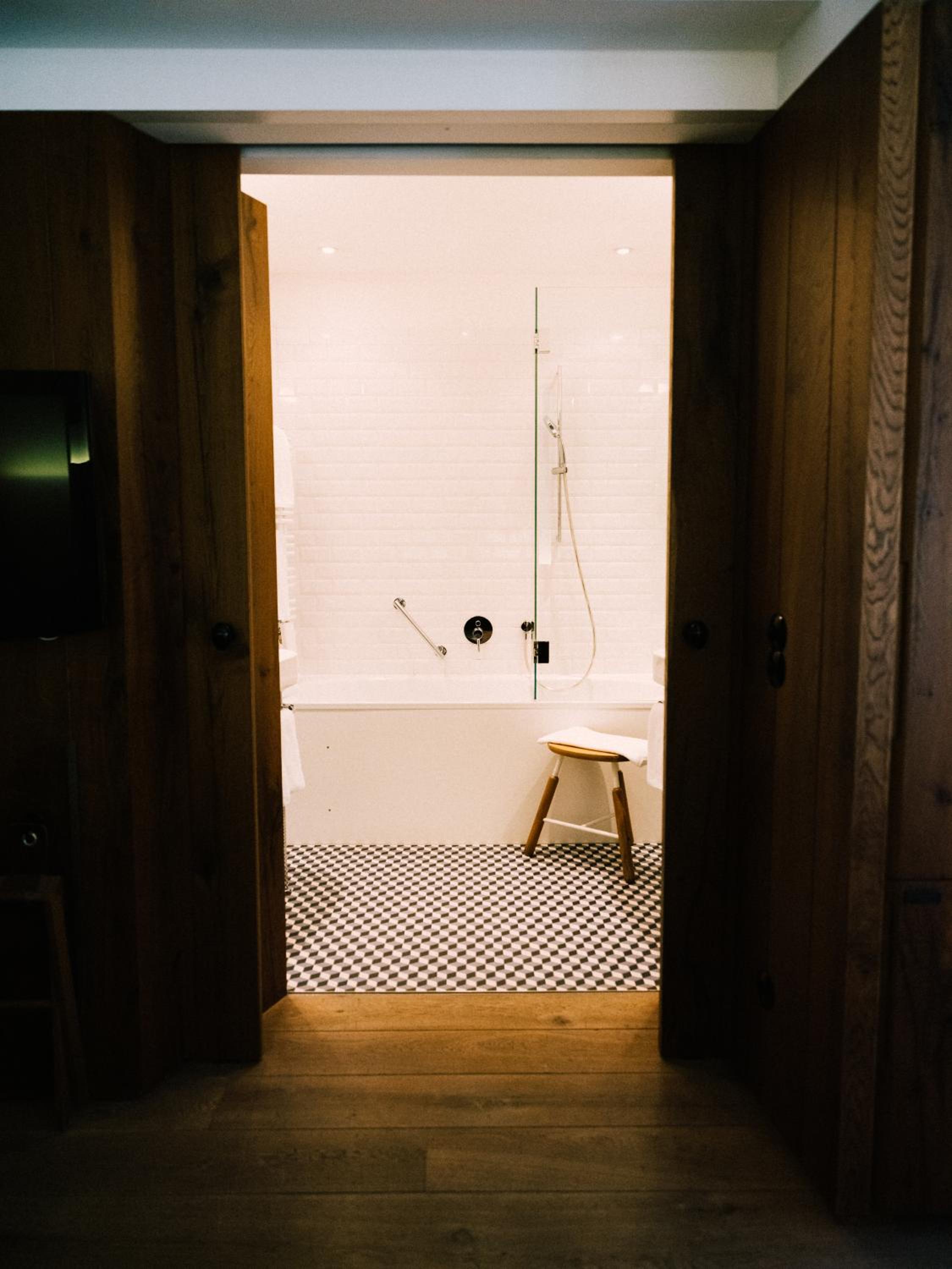 Superior Double Room - Photo 8