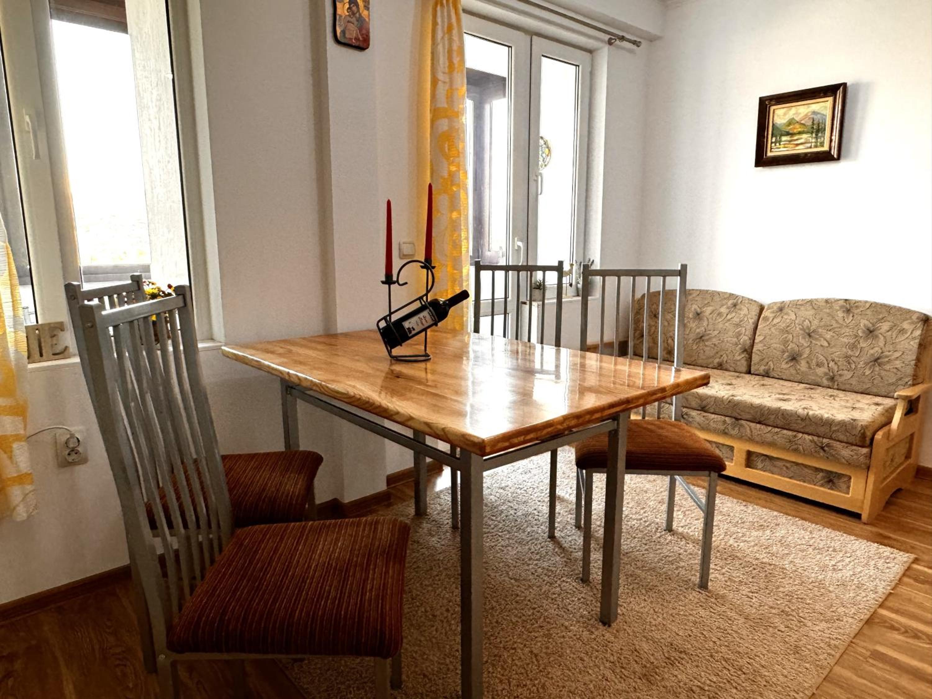Apartment - Split Level - Photo 8