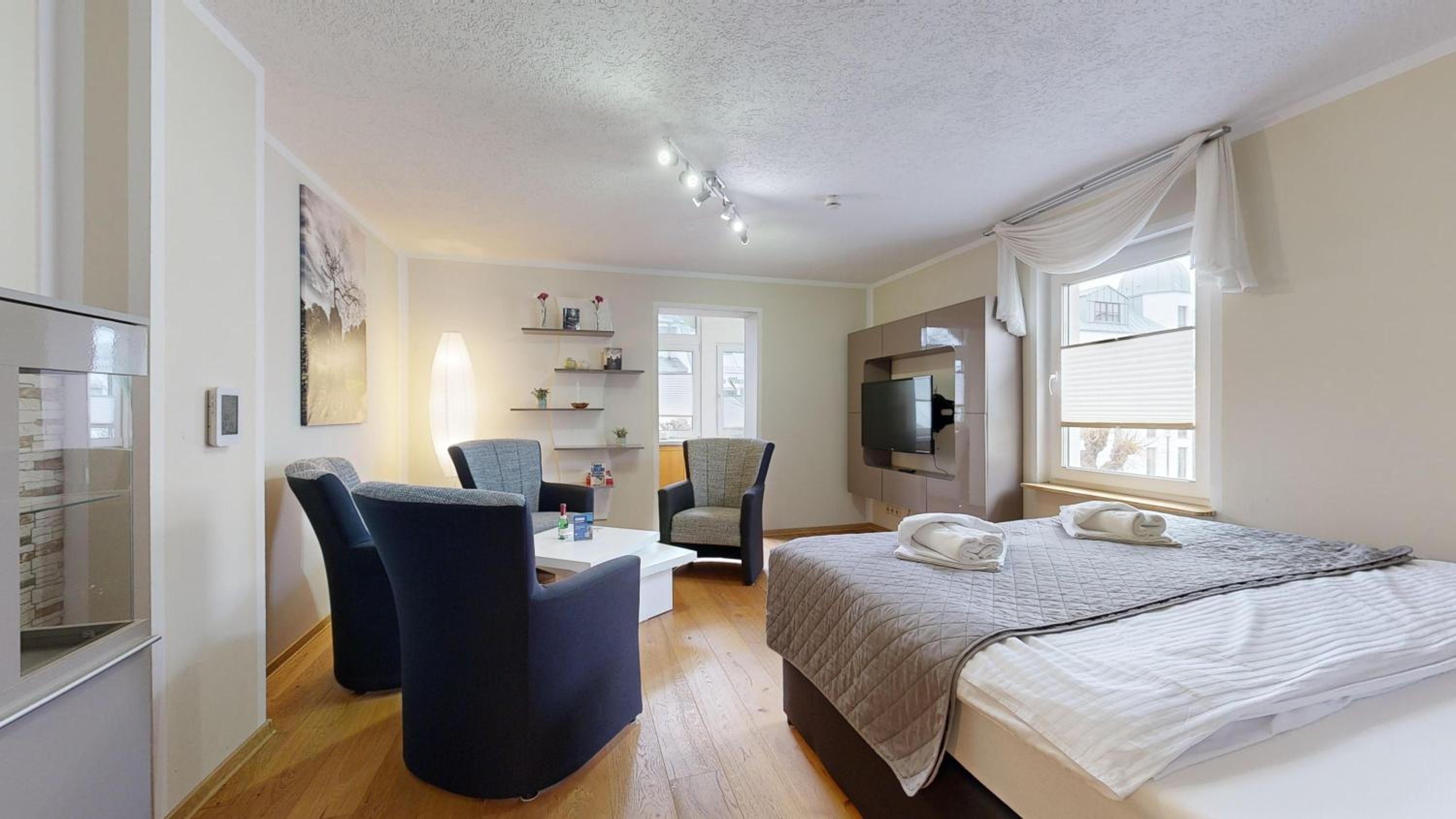 Apartment with Terrace photo 1