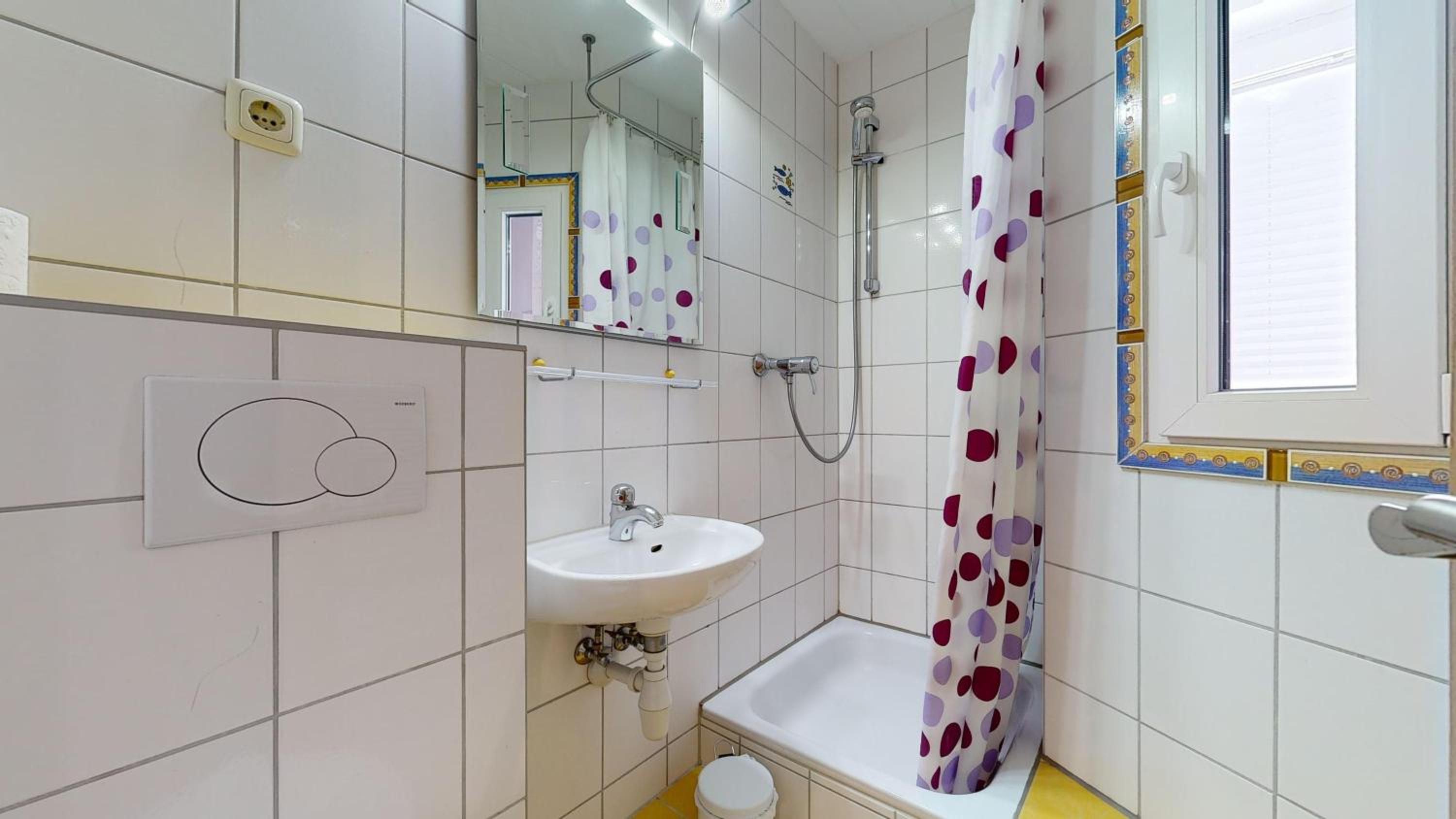 Studio Apartment photo 2