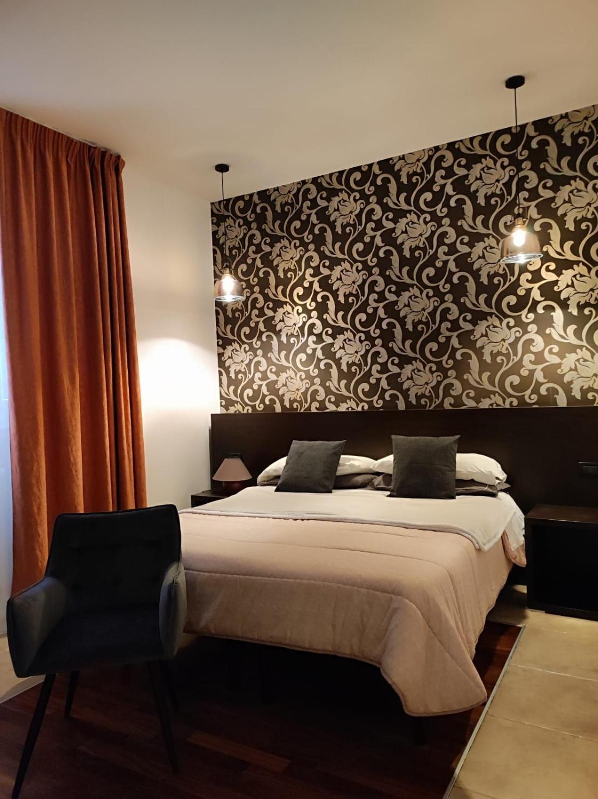 Double or Twin Room photo 3