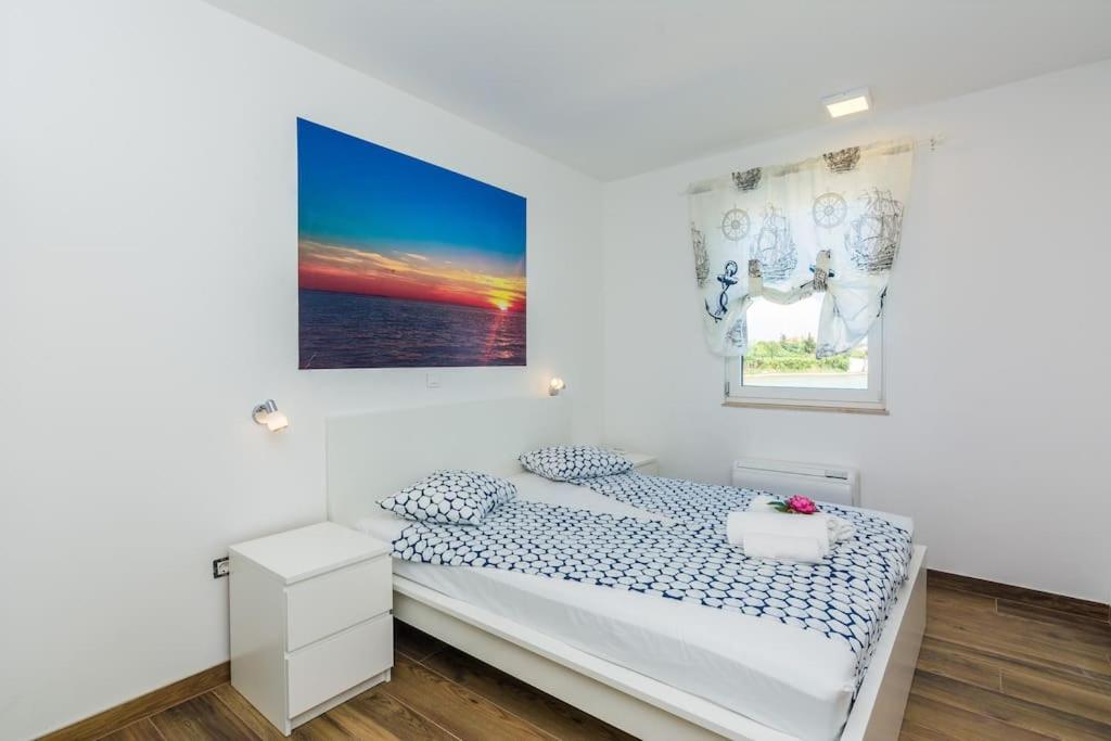 Four-Bedroom Deluxe Home - Oceanfront