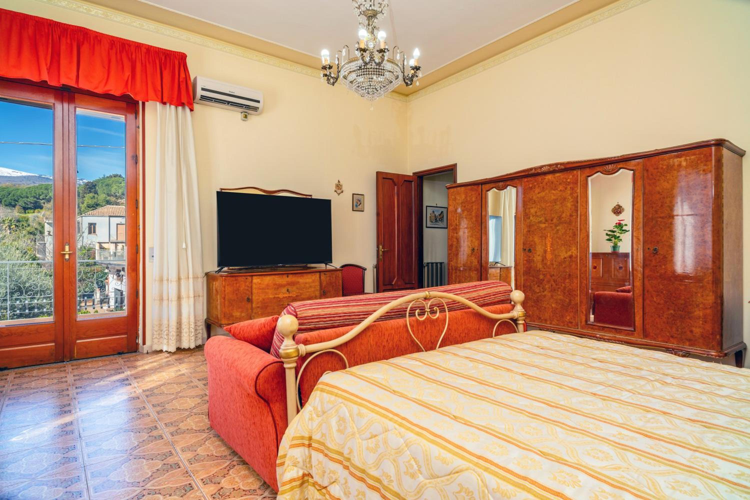 Superior Apartment with City View photo 1