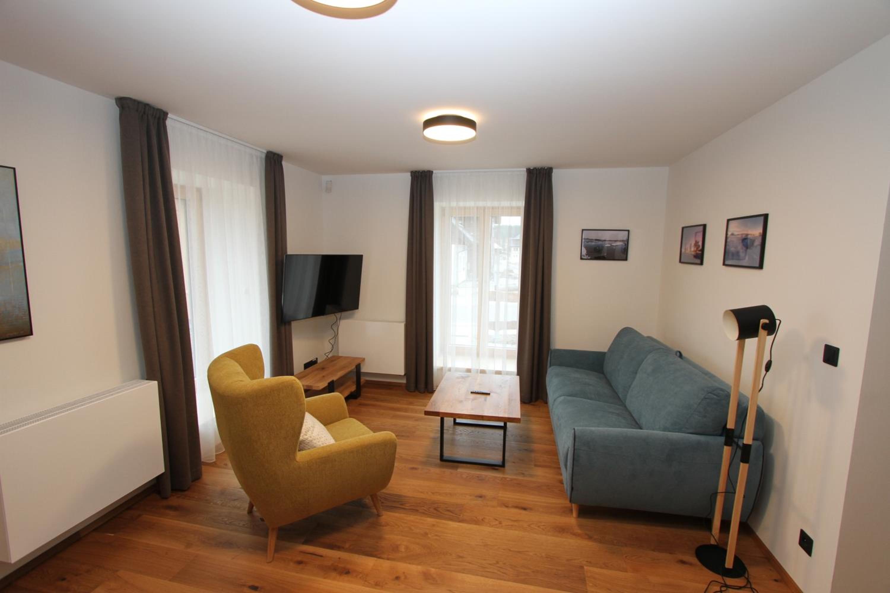 One-Bedroom Apartment photo 1