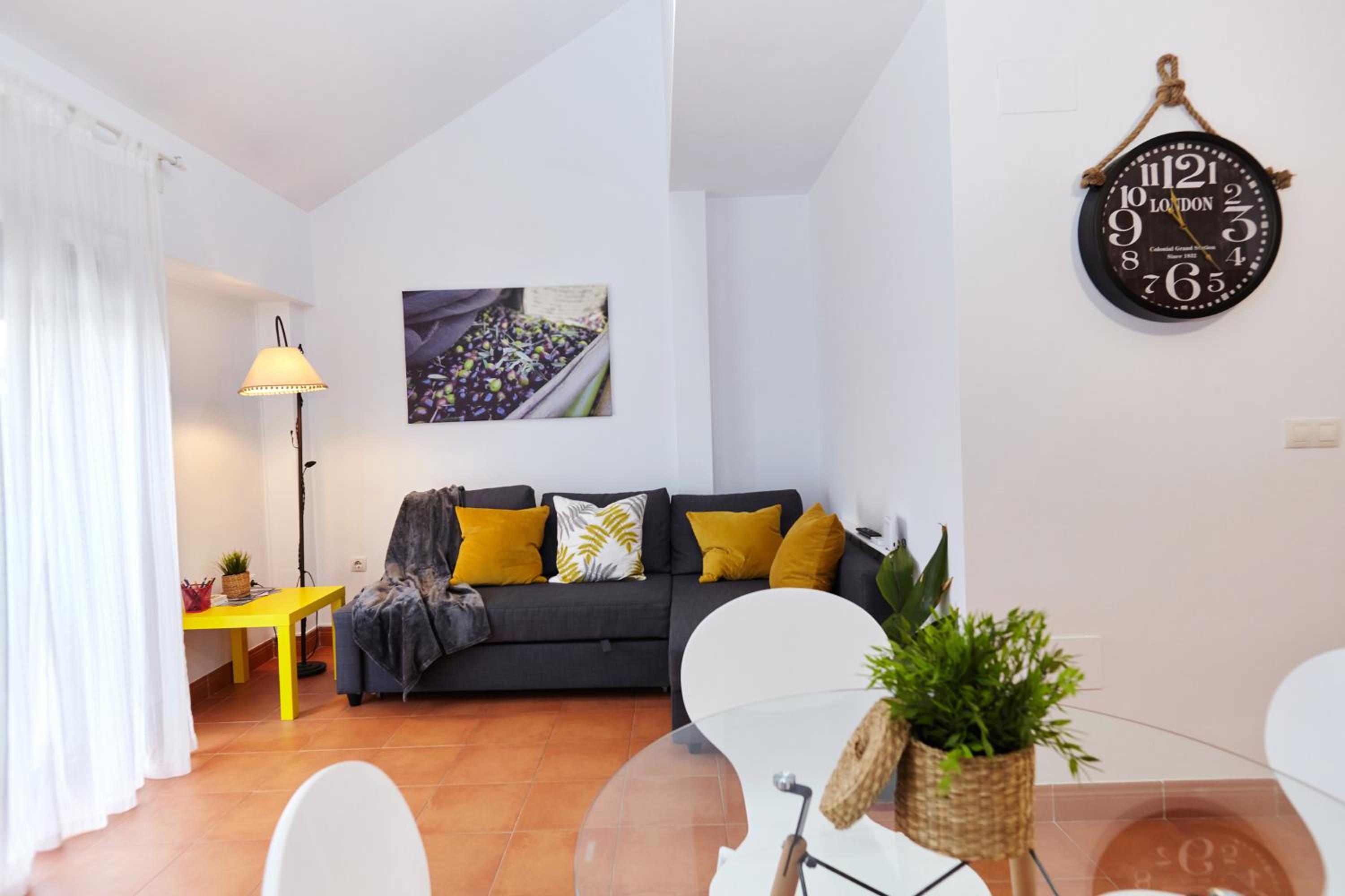 Apartamento de un dormitorio superior con balcón