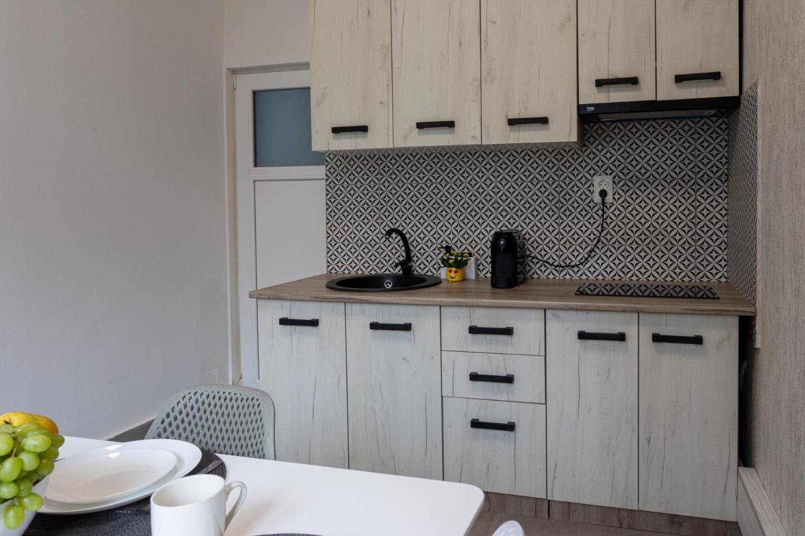 Studio Apartment photo 3