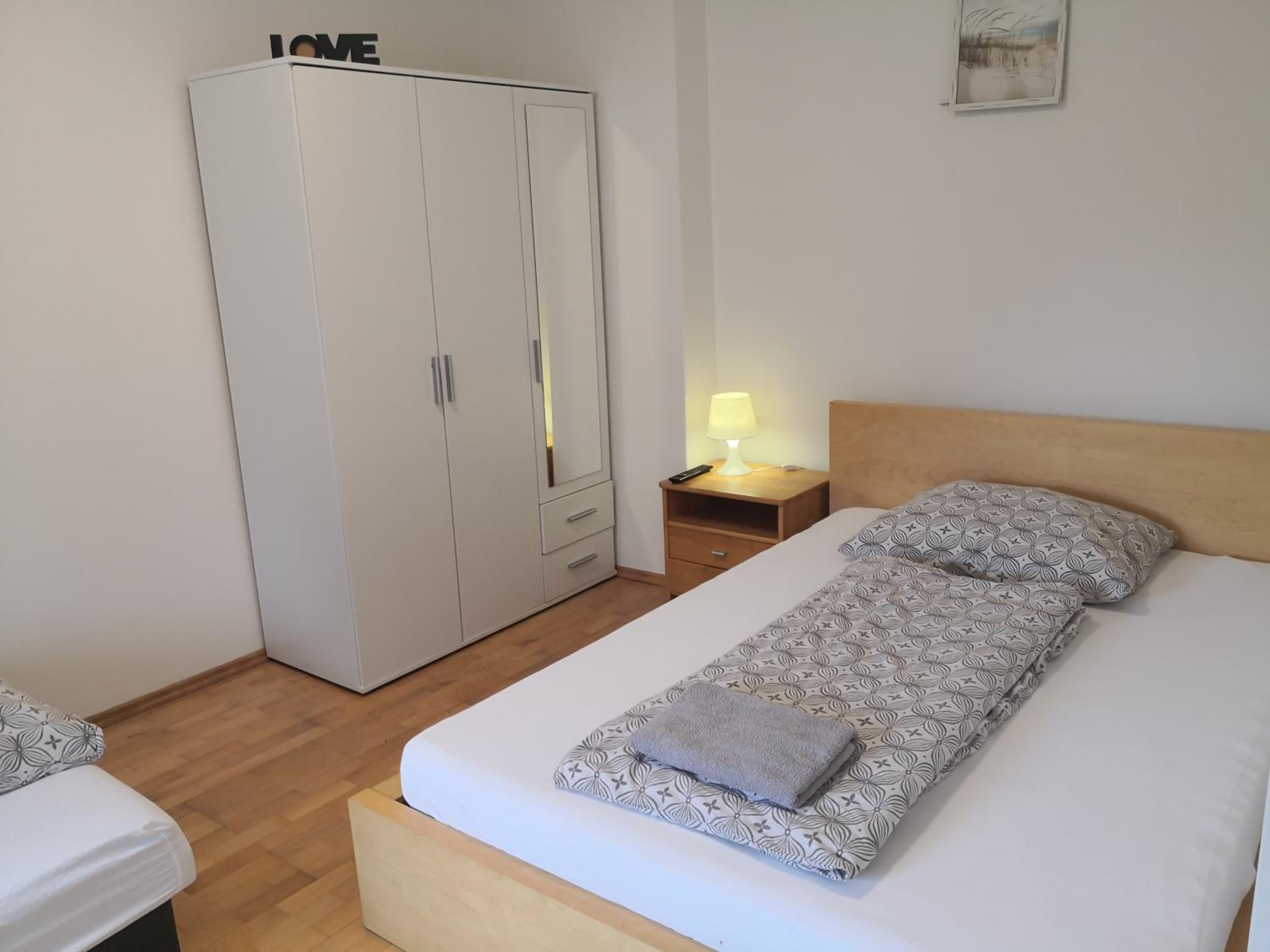 Apartment - Photo 3