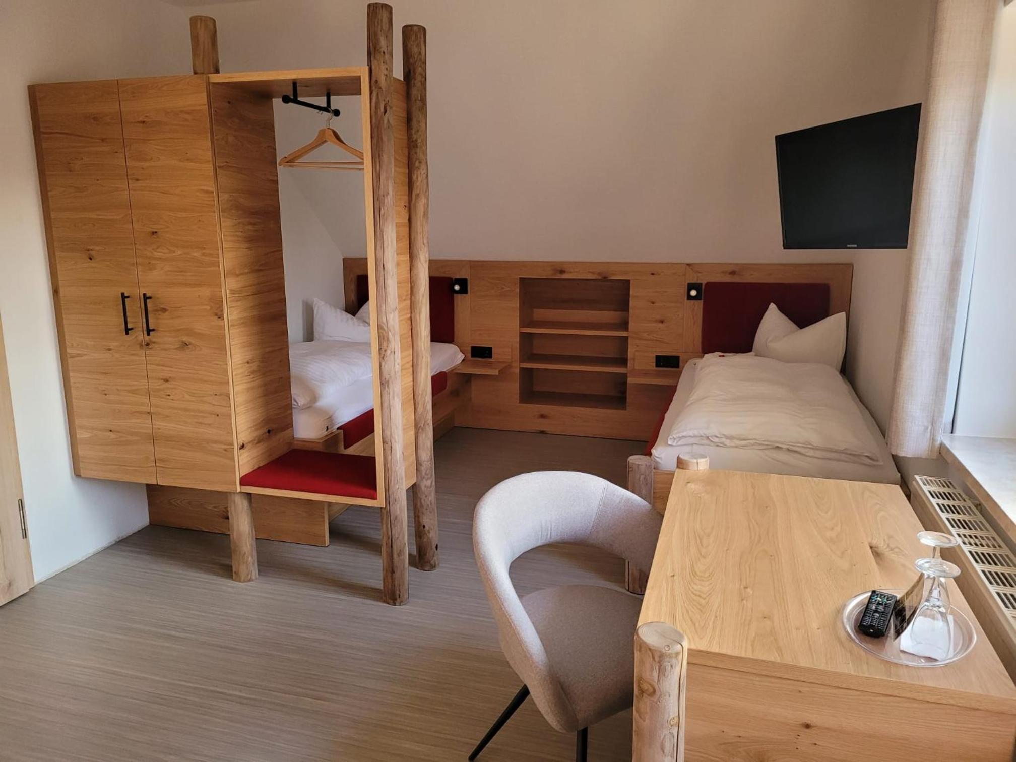 Classic Quadruple Room
