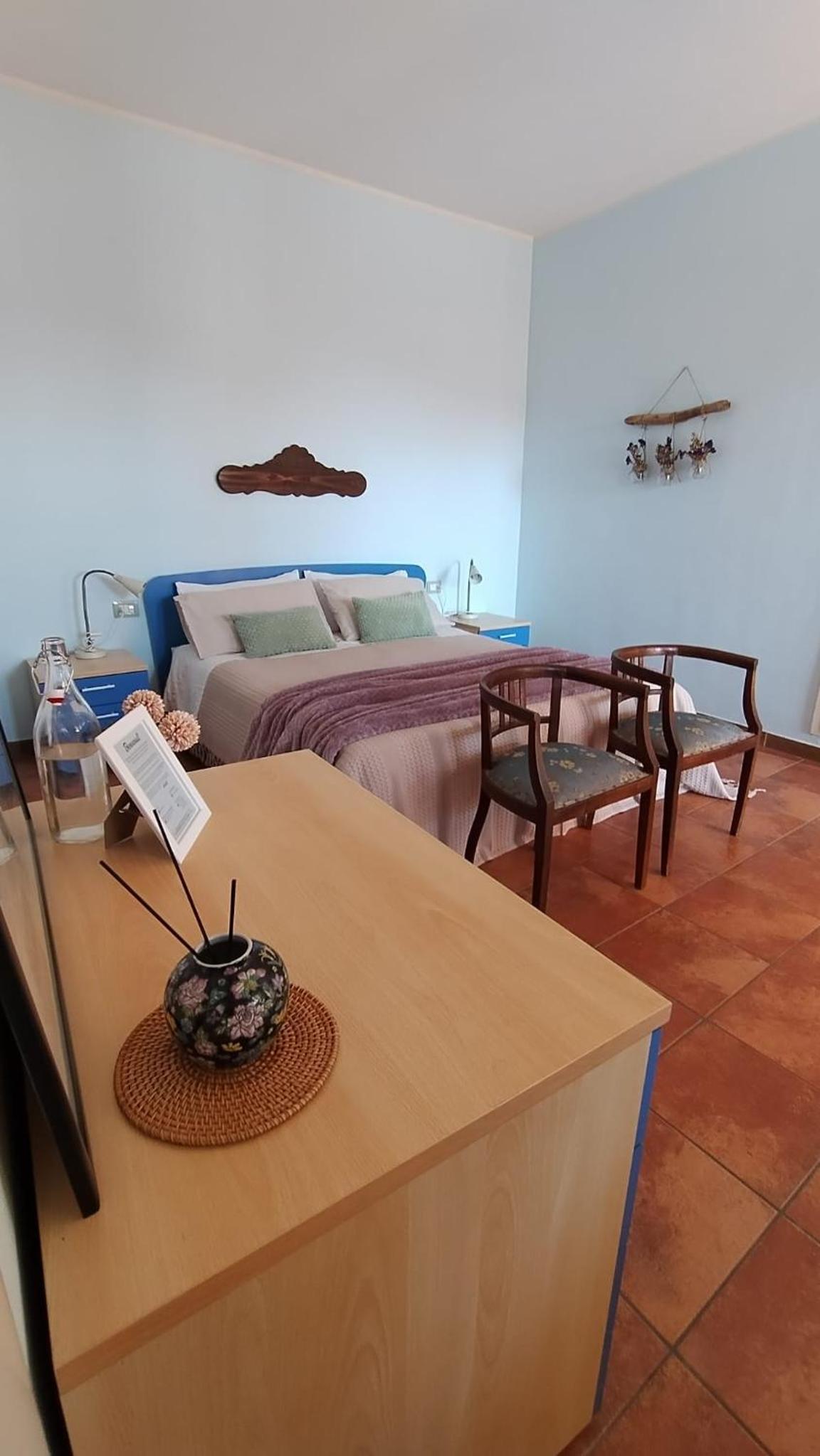 Standard Double Room with Shared Bathroom photo 1