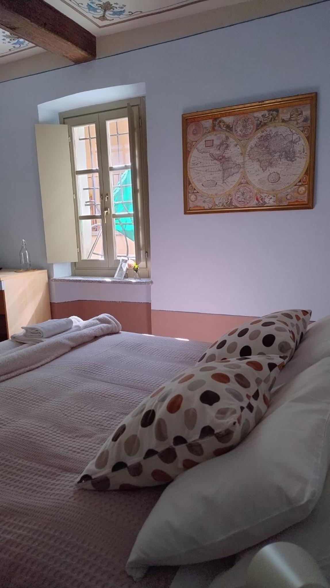 Standard Double Room with Shared Bathroom photo 1
