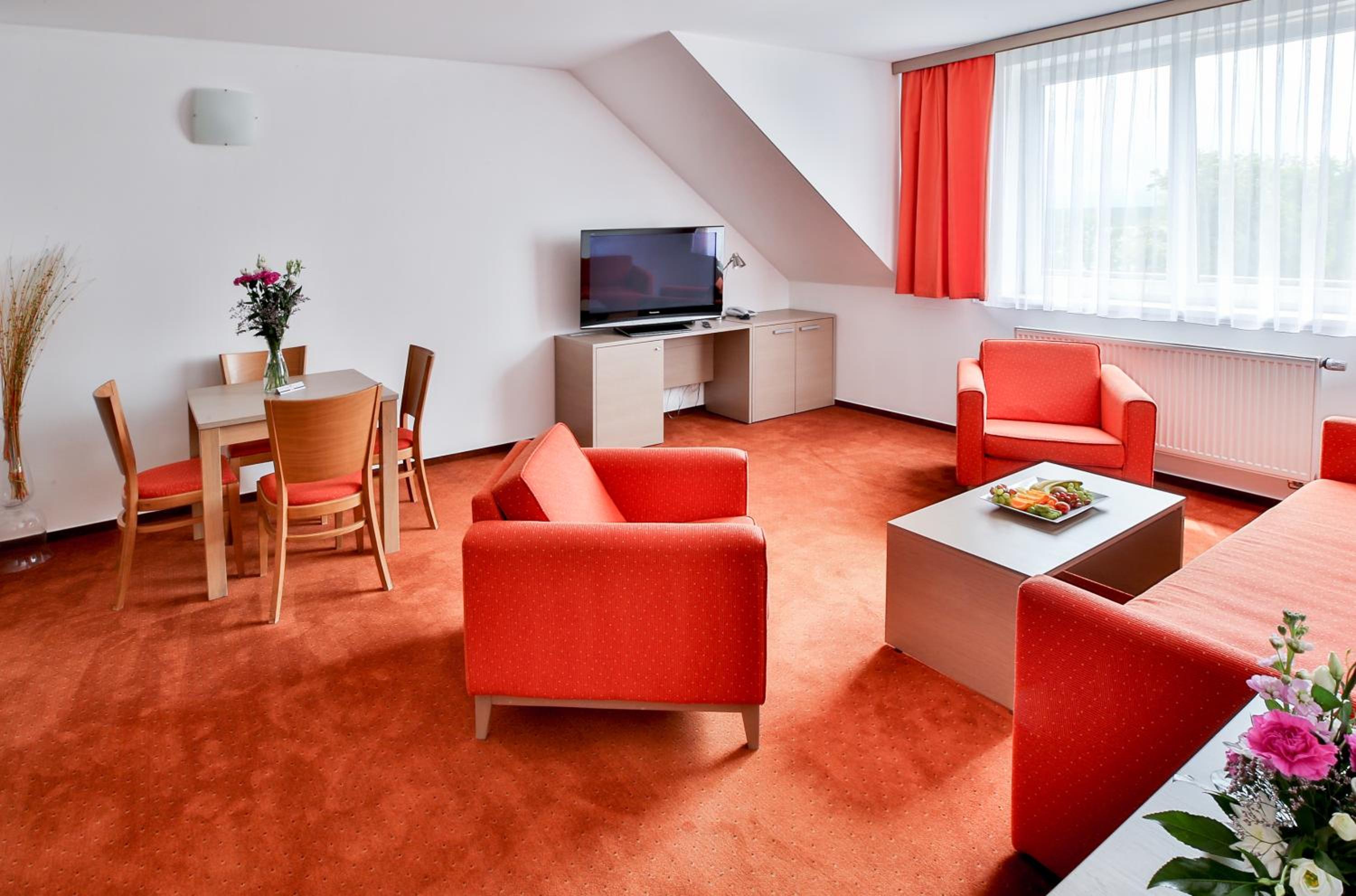 Apartment with Kitchenette - Photo 1