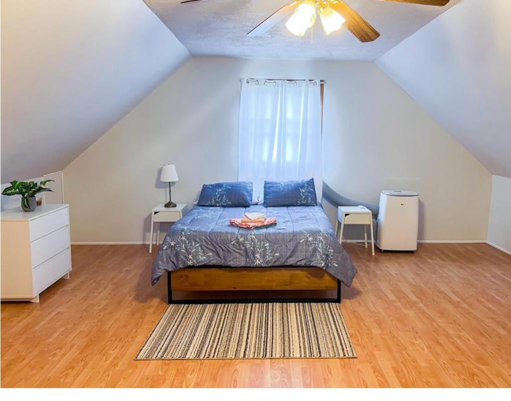Four-Bedroom House photo 2