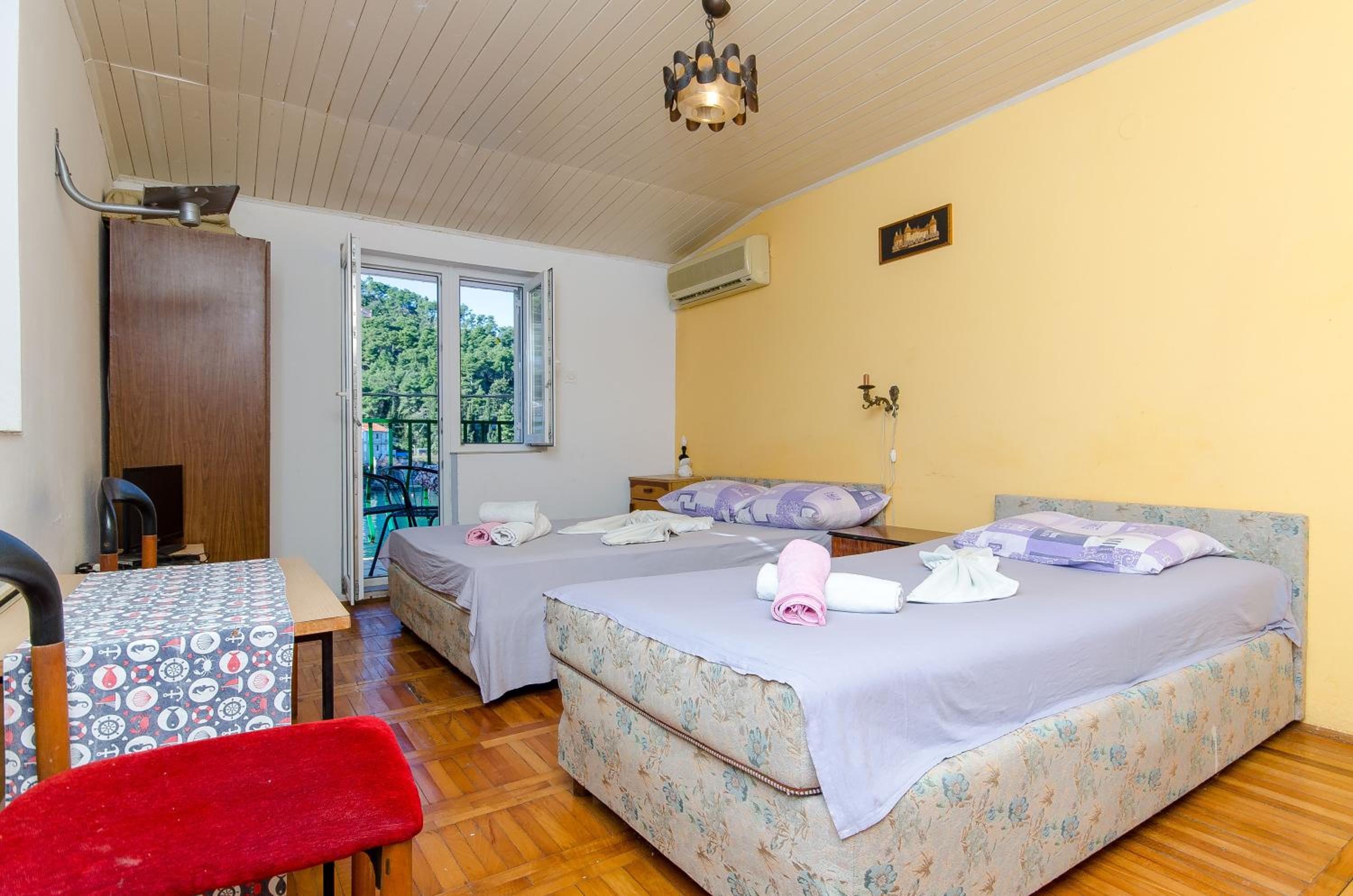 Studio Apartment with Sea View photo 3