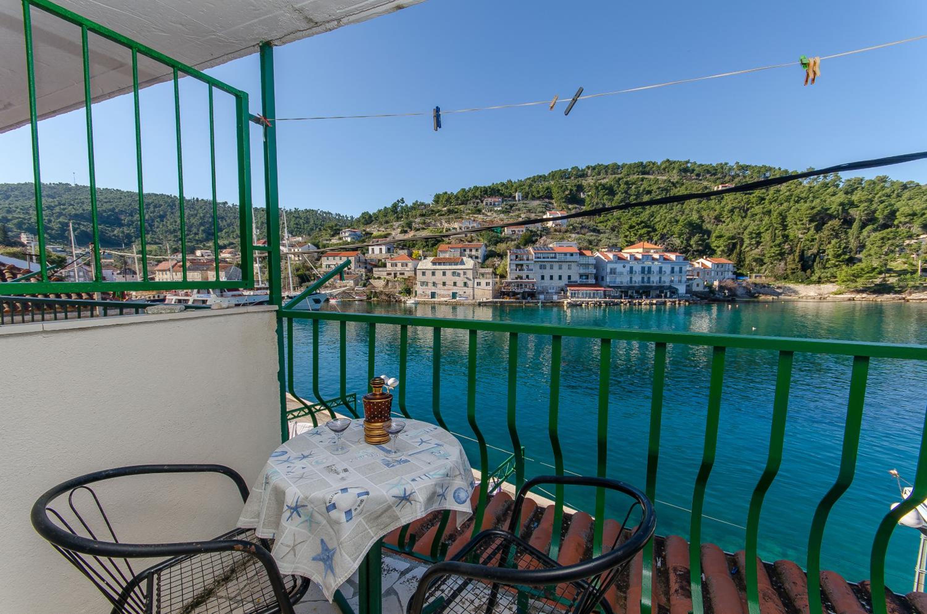 Studio Apartment with Sea View photo 2