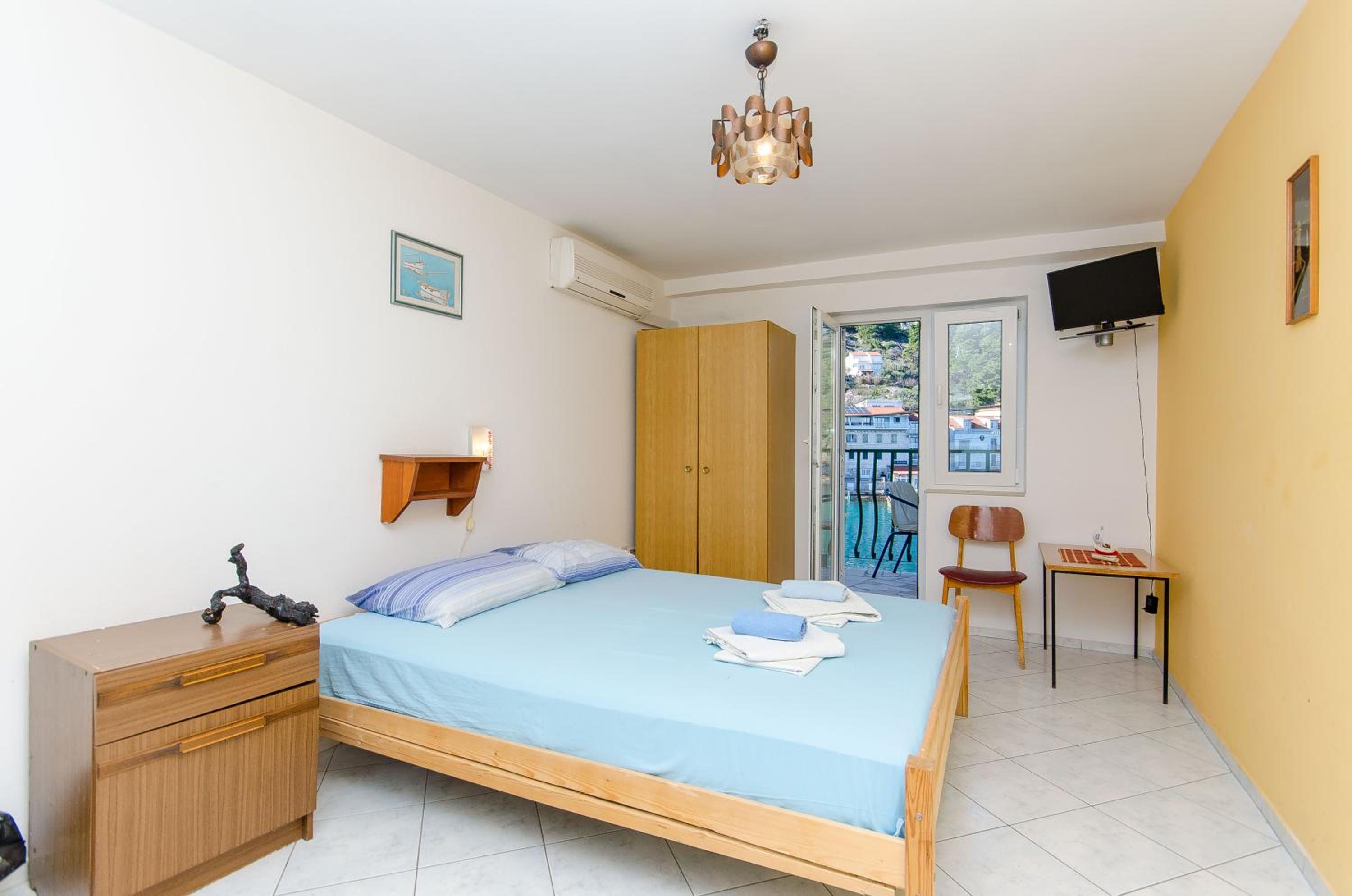 Studio Apartment with Sea View photo 1