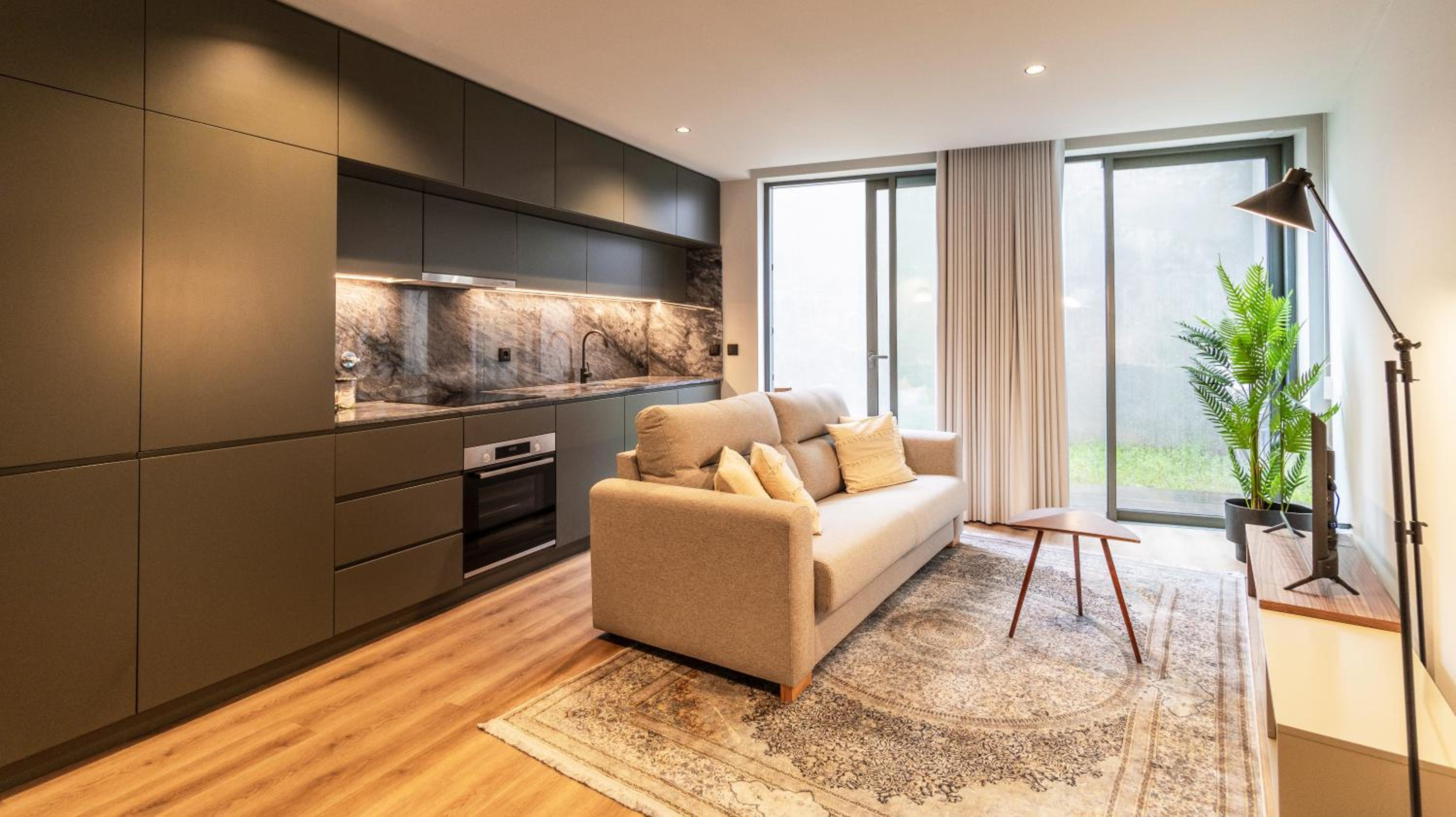 One-Bedroom Apartment
