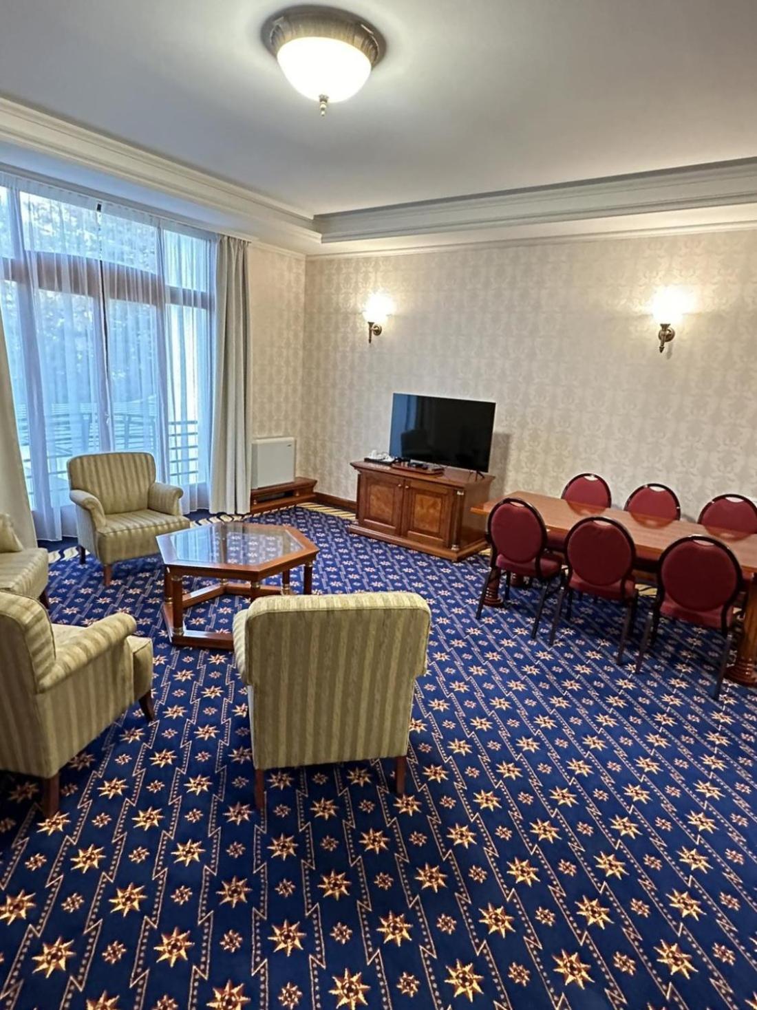 Two-Bedroom Suite photo 1
