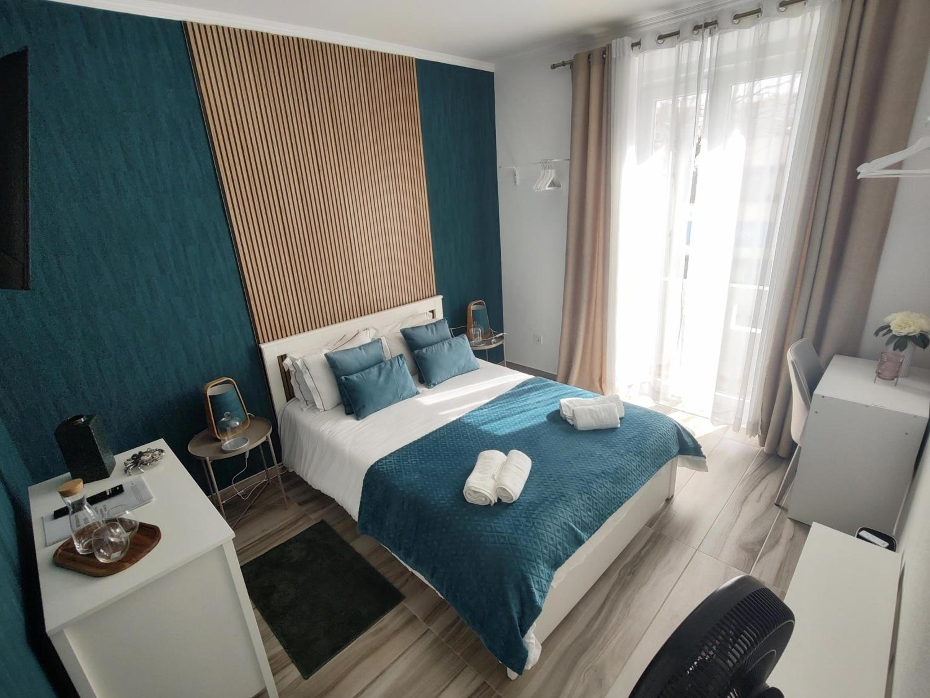 Deluxe Double Room with Balcony photo 1