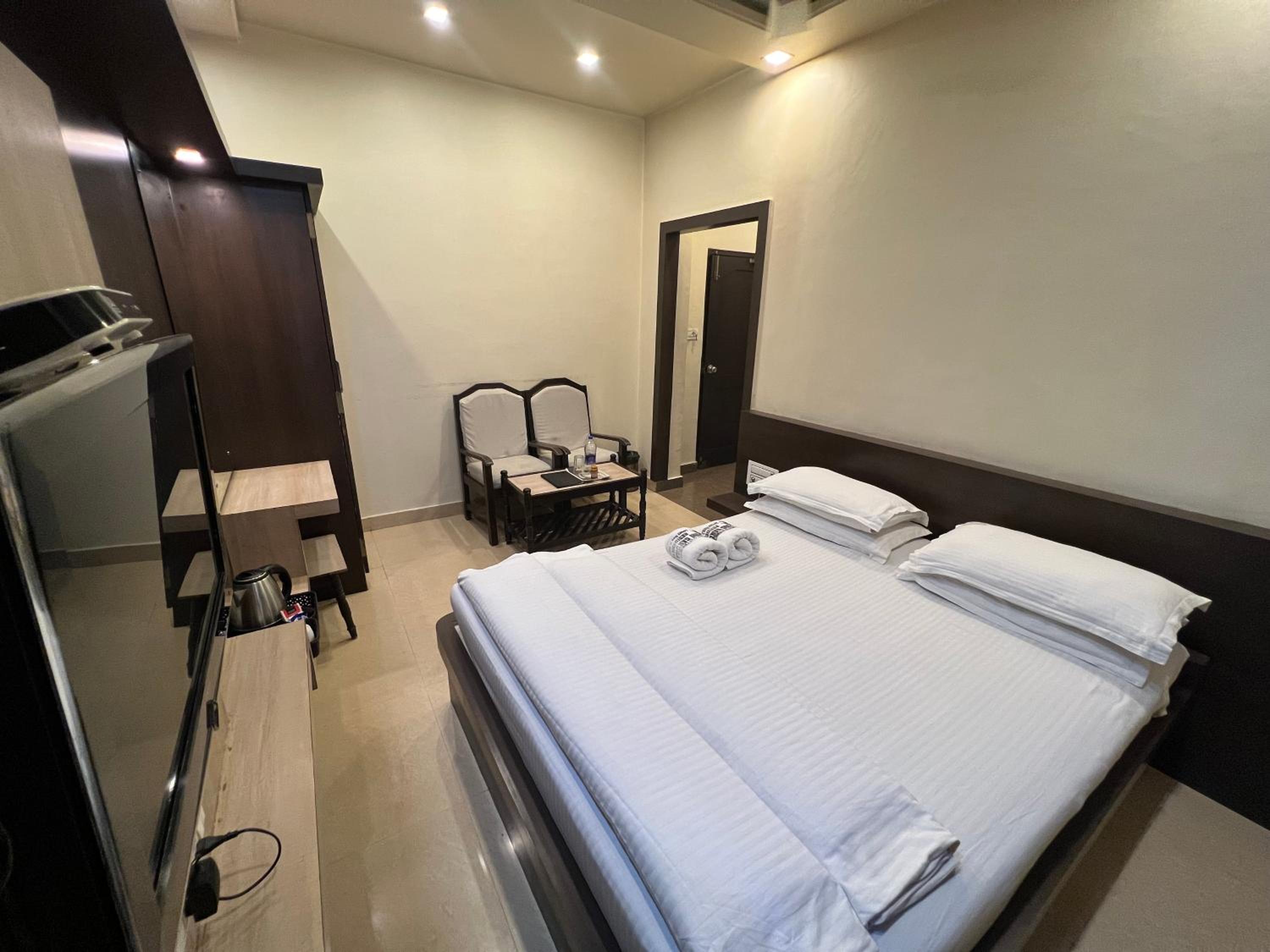 Deluxe Double Room - Photo 1