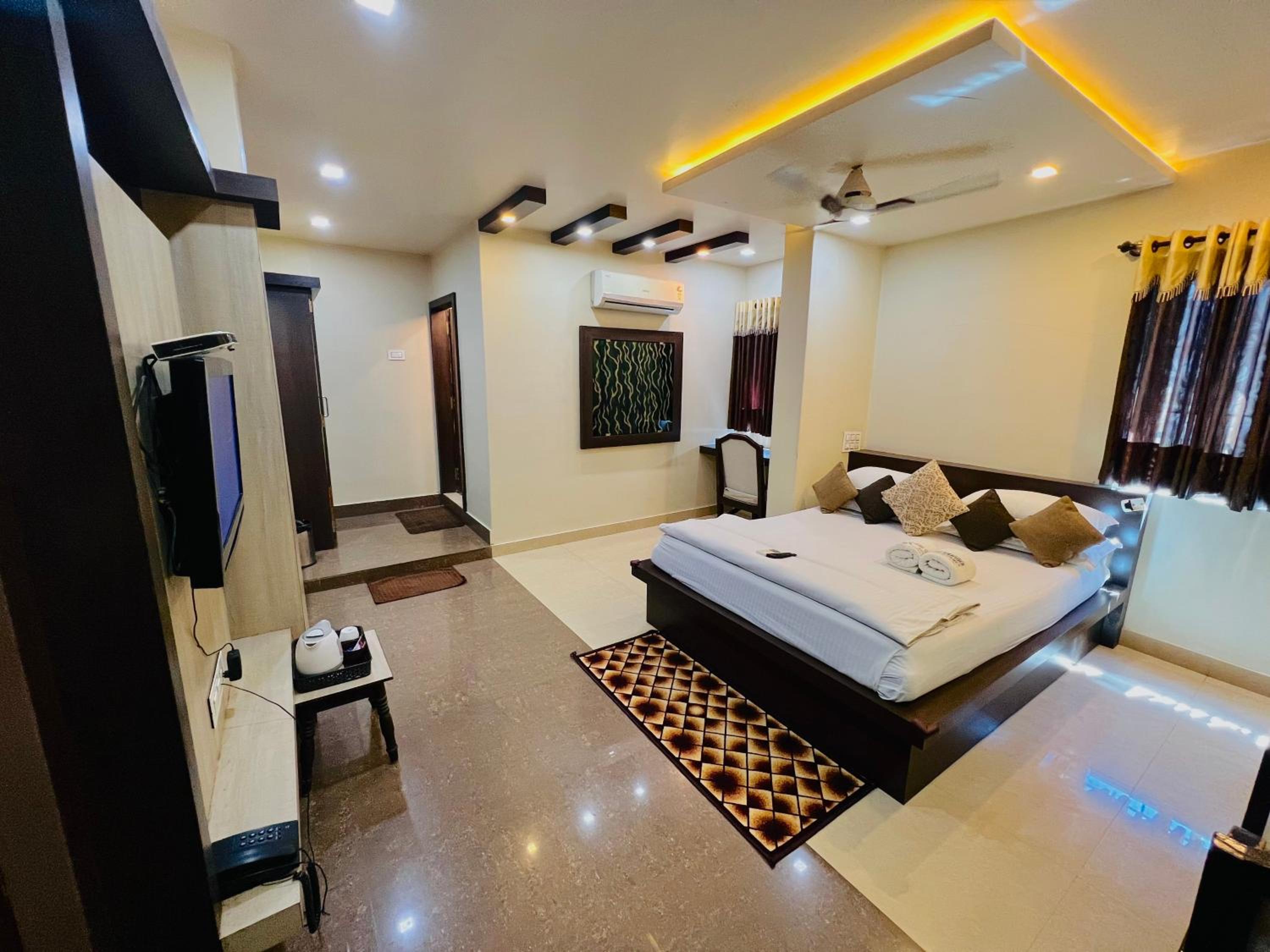 Deluxe Suite - Photo 1