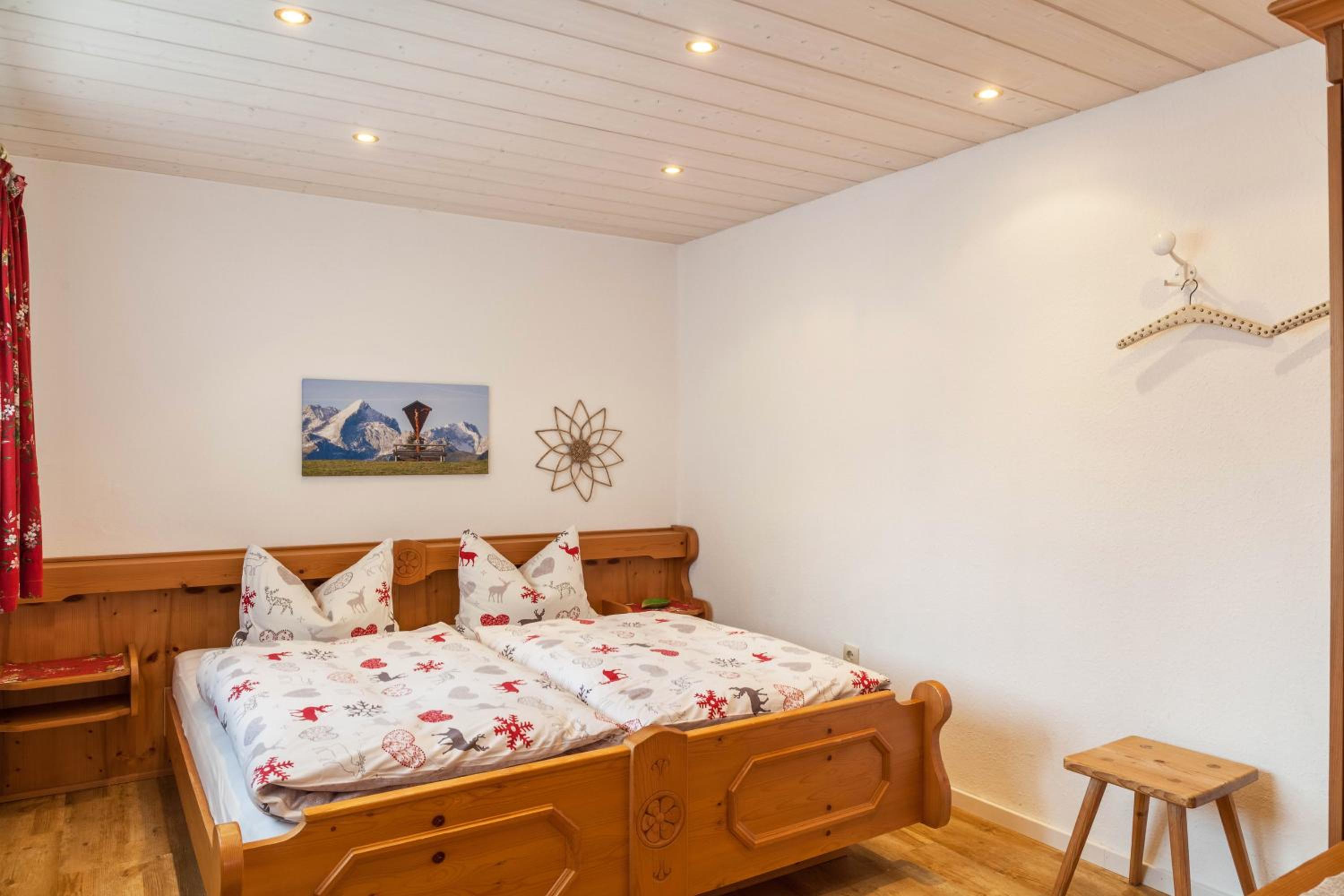 One-Bedroom Apartment with Garden View photo 1