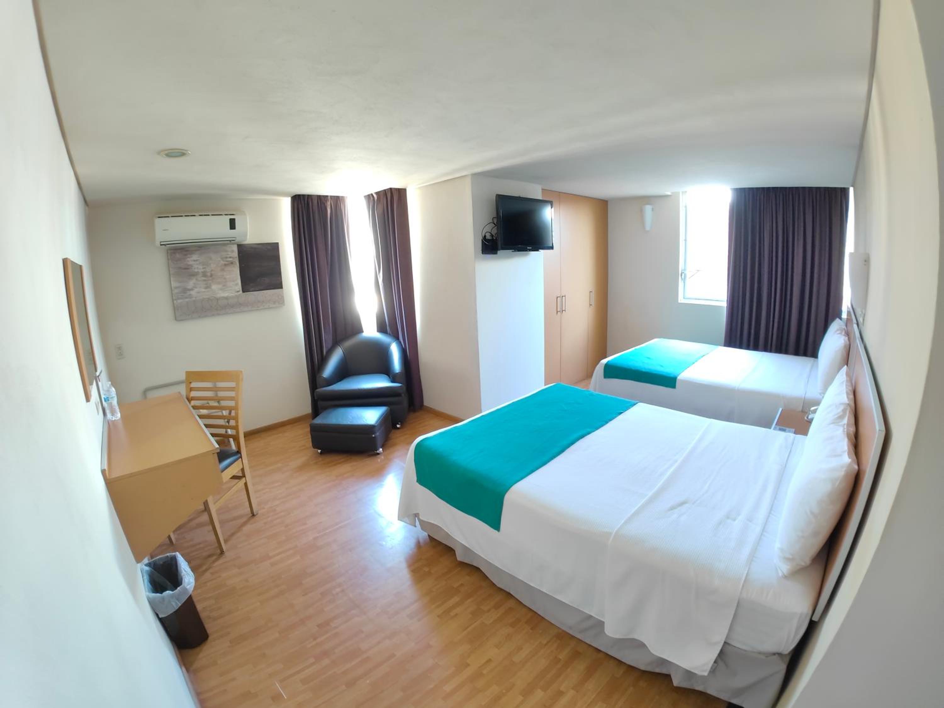 Standard Twin Room photo 2