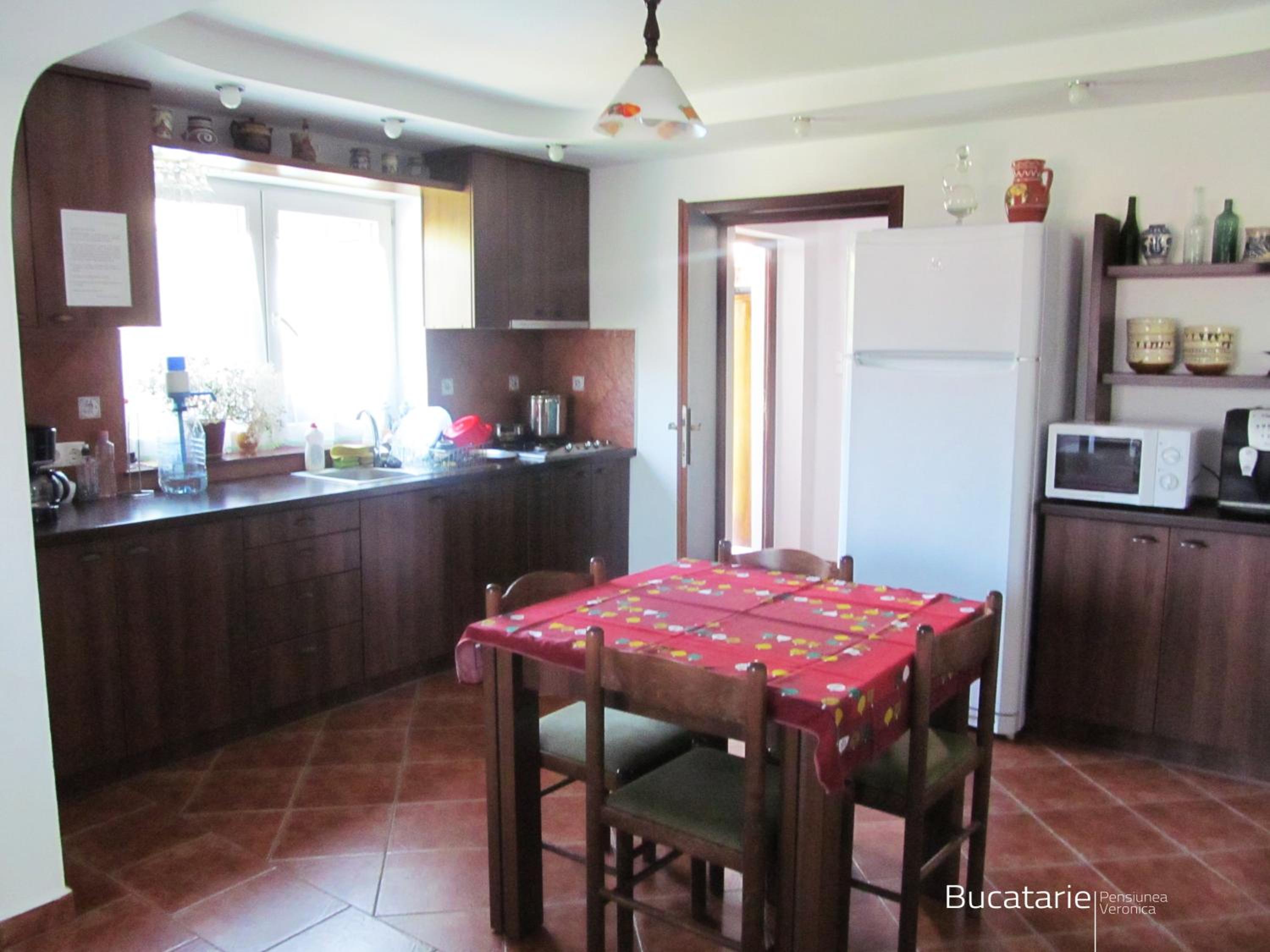 Twin Room - Photo 15