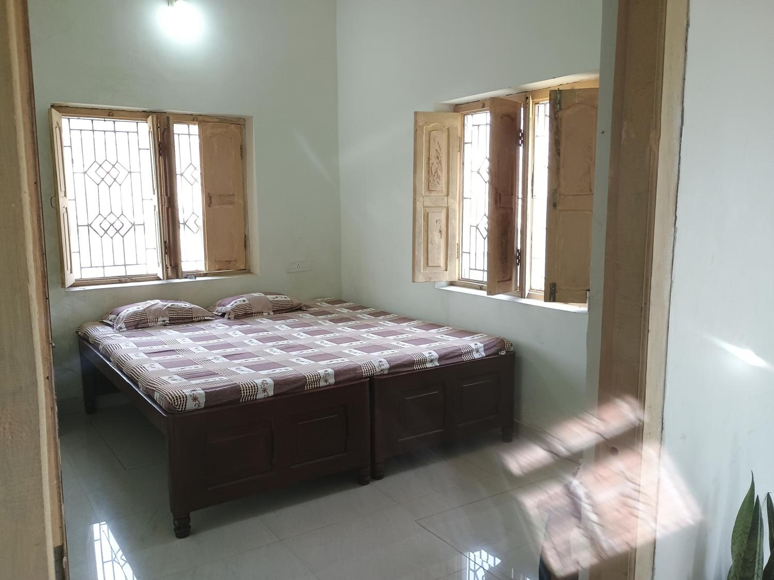 Budget Double Room photo 1
