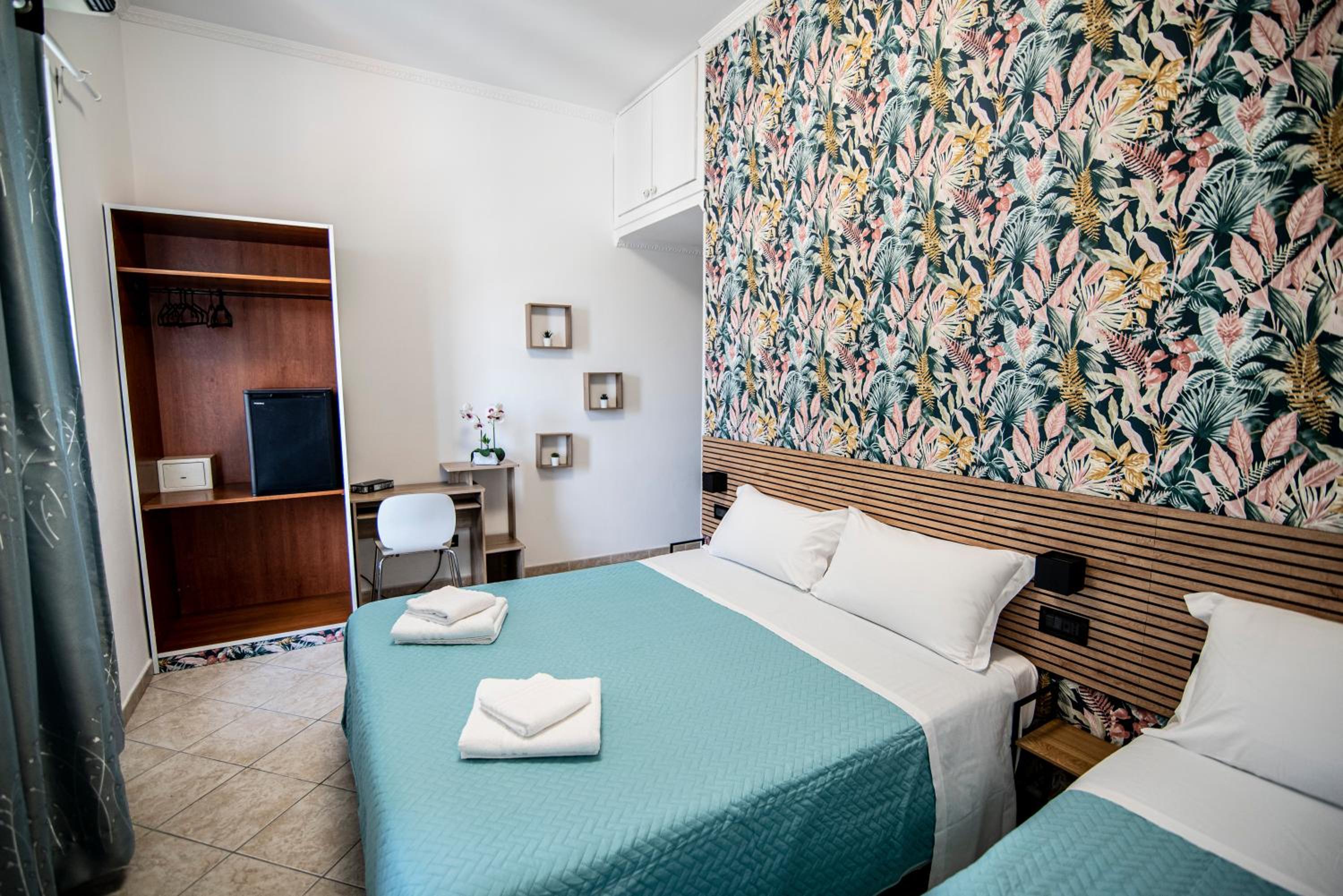 Triple Room with Private Bathroom photo 2