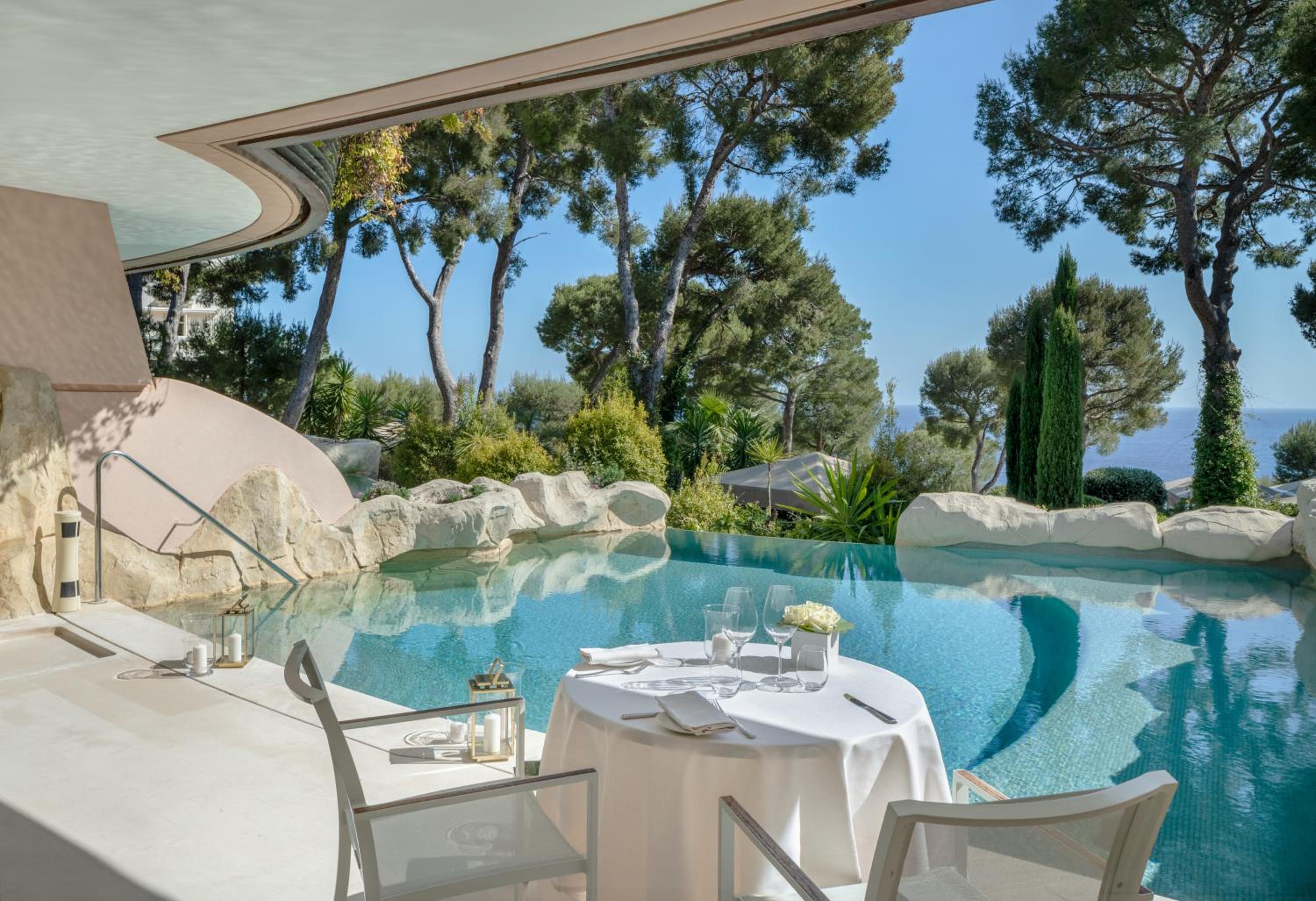 Pool Terrace Suite King photo 2