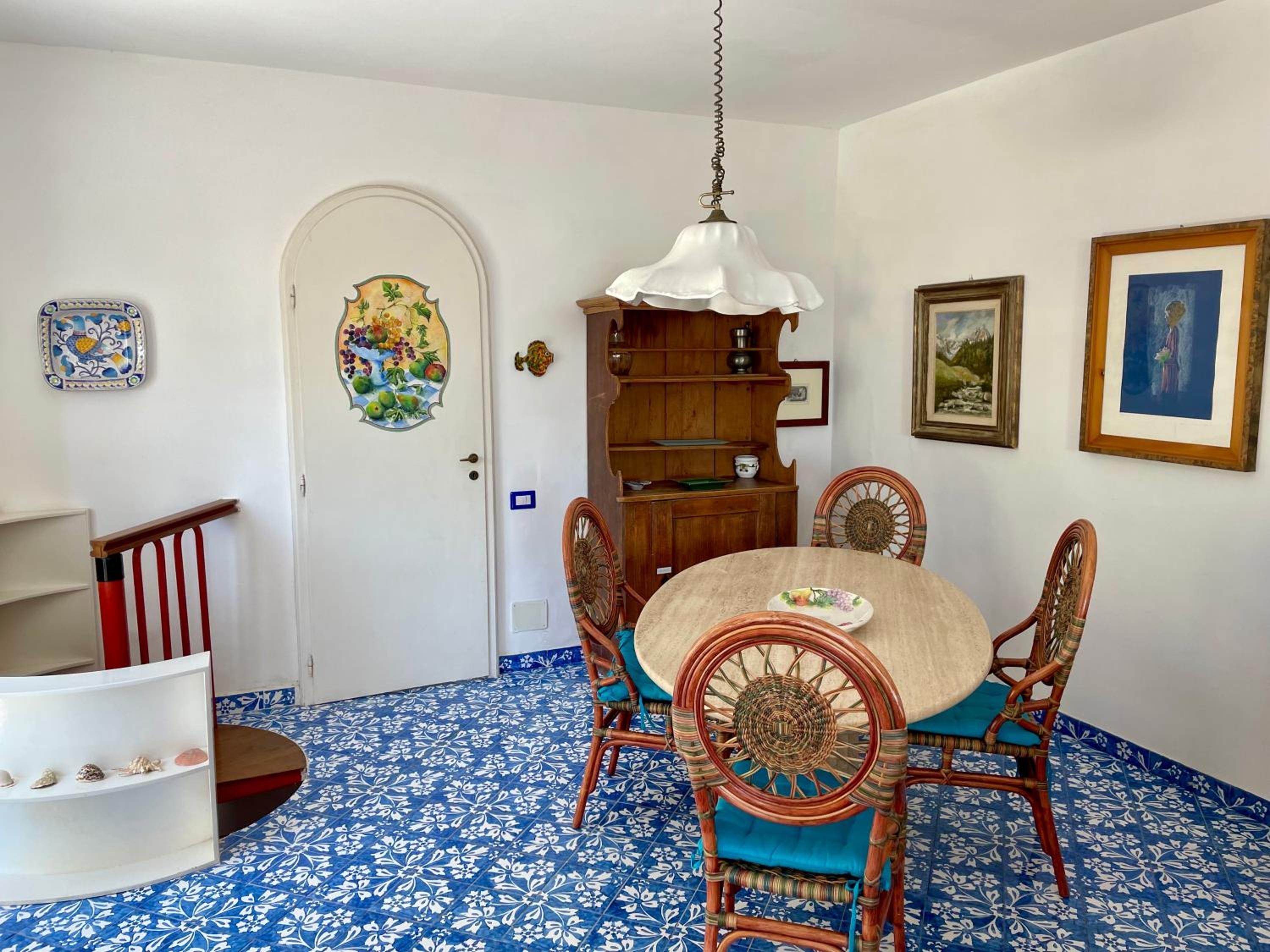 Two-Bedroom Apartment with Terrace and Sea View - Photo 36