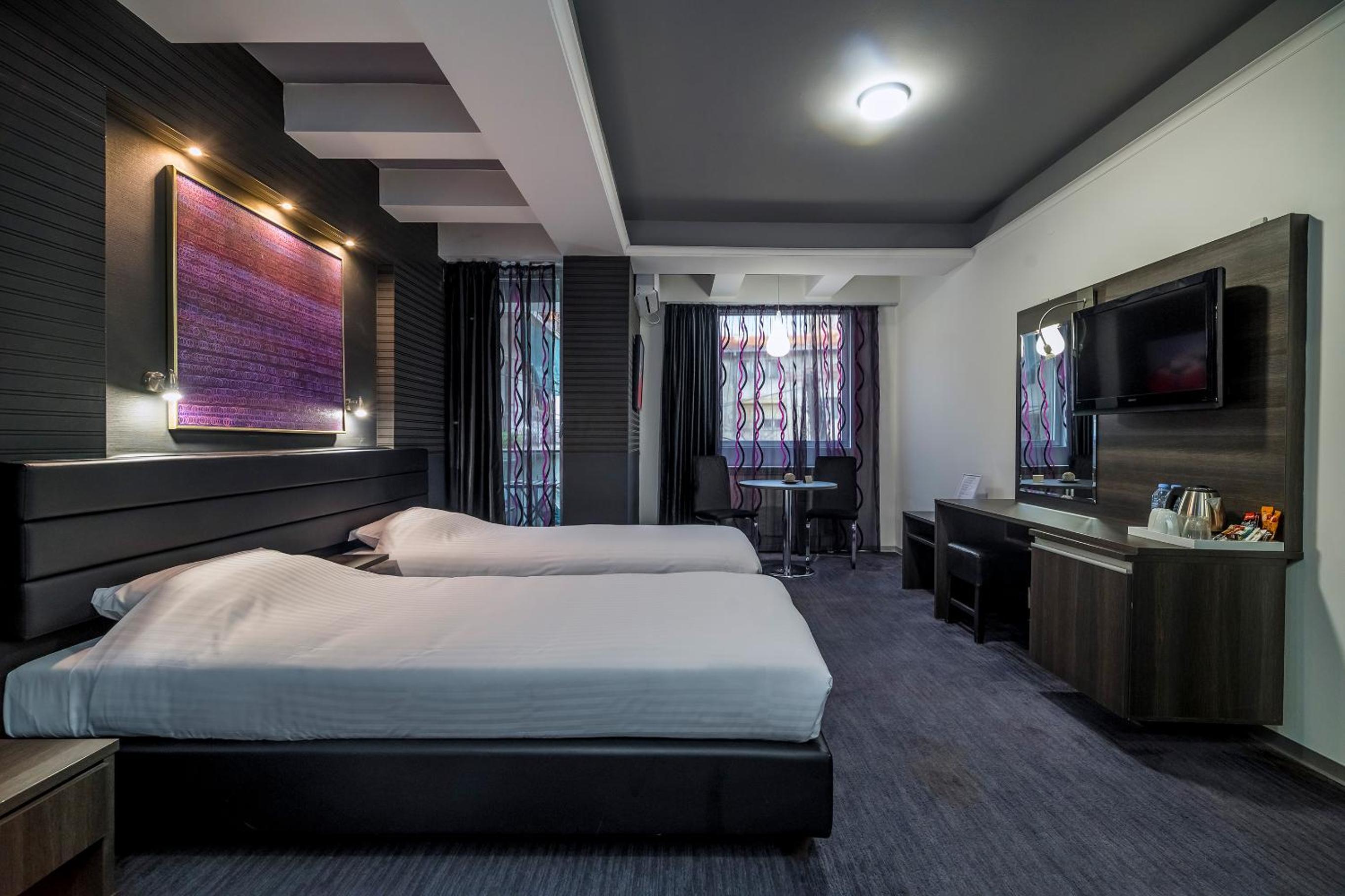 Deluxe Double or Twin Room - Photo 4