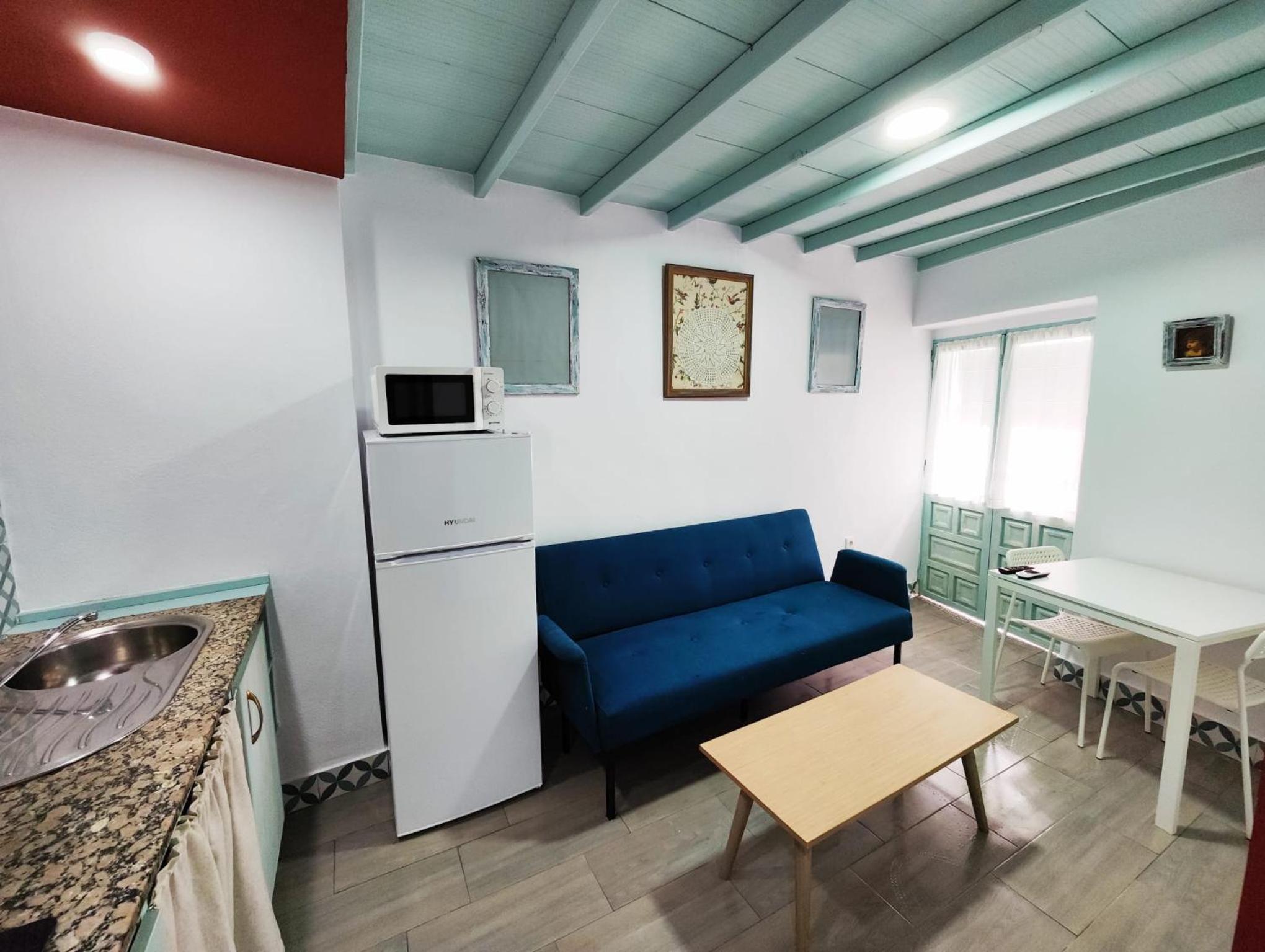 One-Bedroom Apartment photo 2