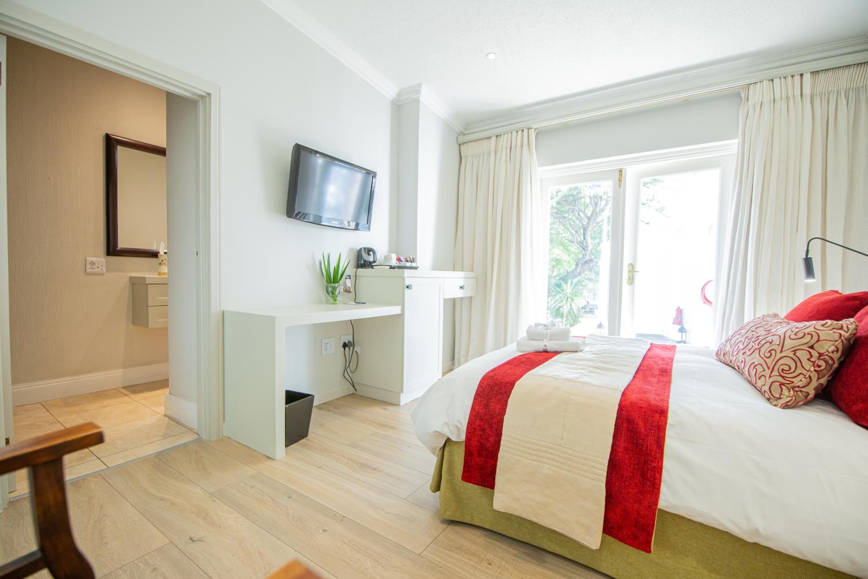 Standard Double Room photo 2